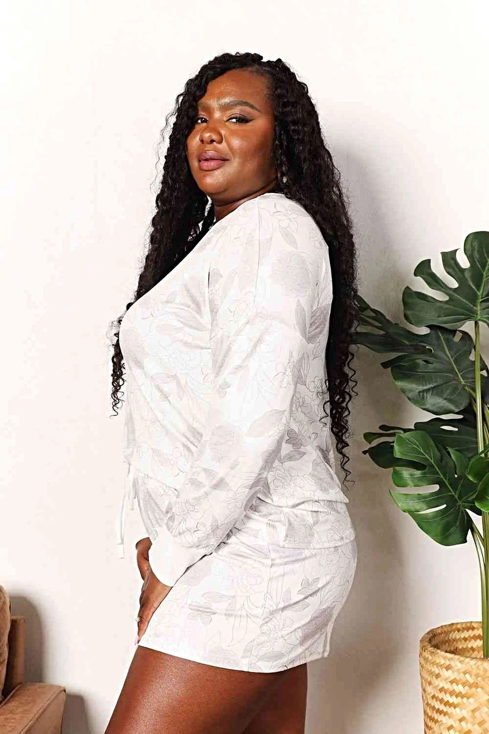 Floral Loungewear Set - Chic 2-Piece Long Sleeve Top & Shorts - Plus Sizes Available Trendsi