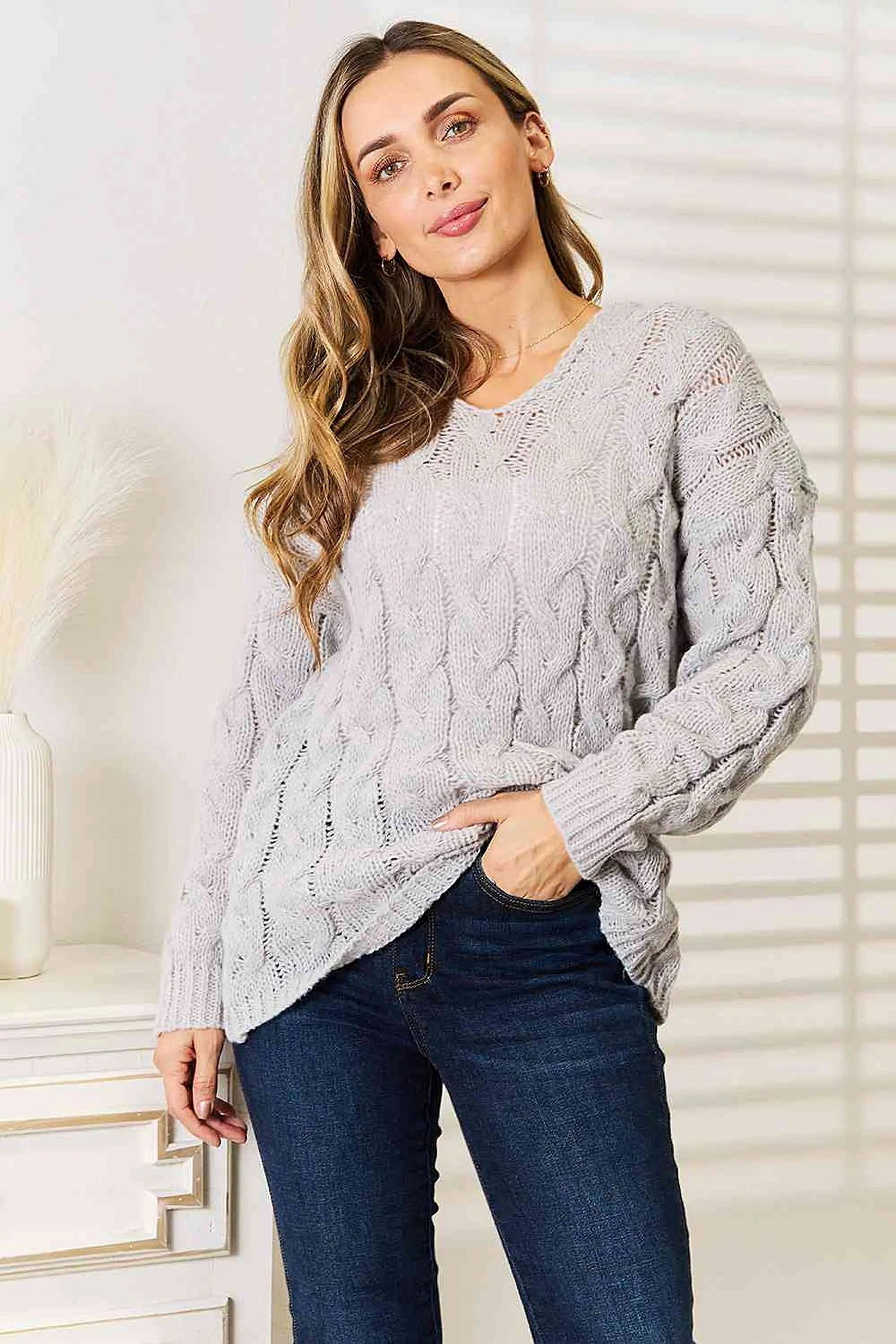 Luxurious Cable Knit Hooded Sweater with Classic Design - Perfect for Chilly Days Trendsi