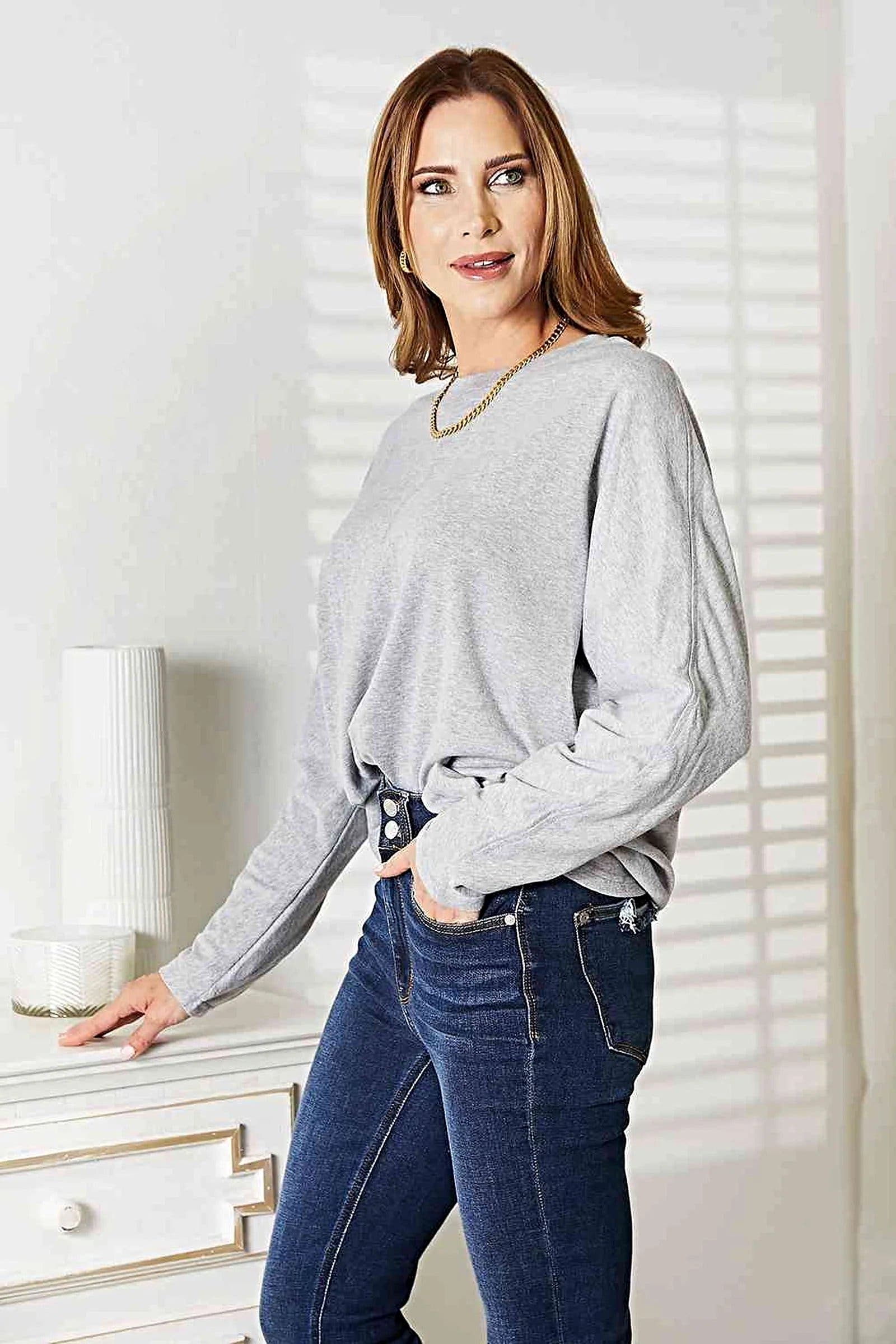 Sophisticated Round Neck Long Sleeve Shirt with Seam Detail – Versatile Basic Top Trendsi