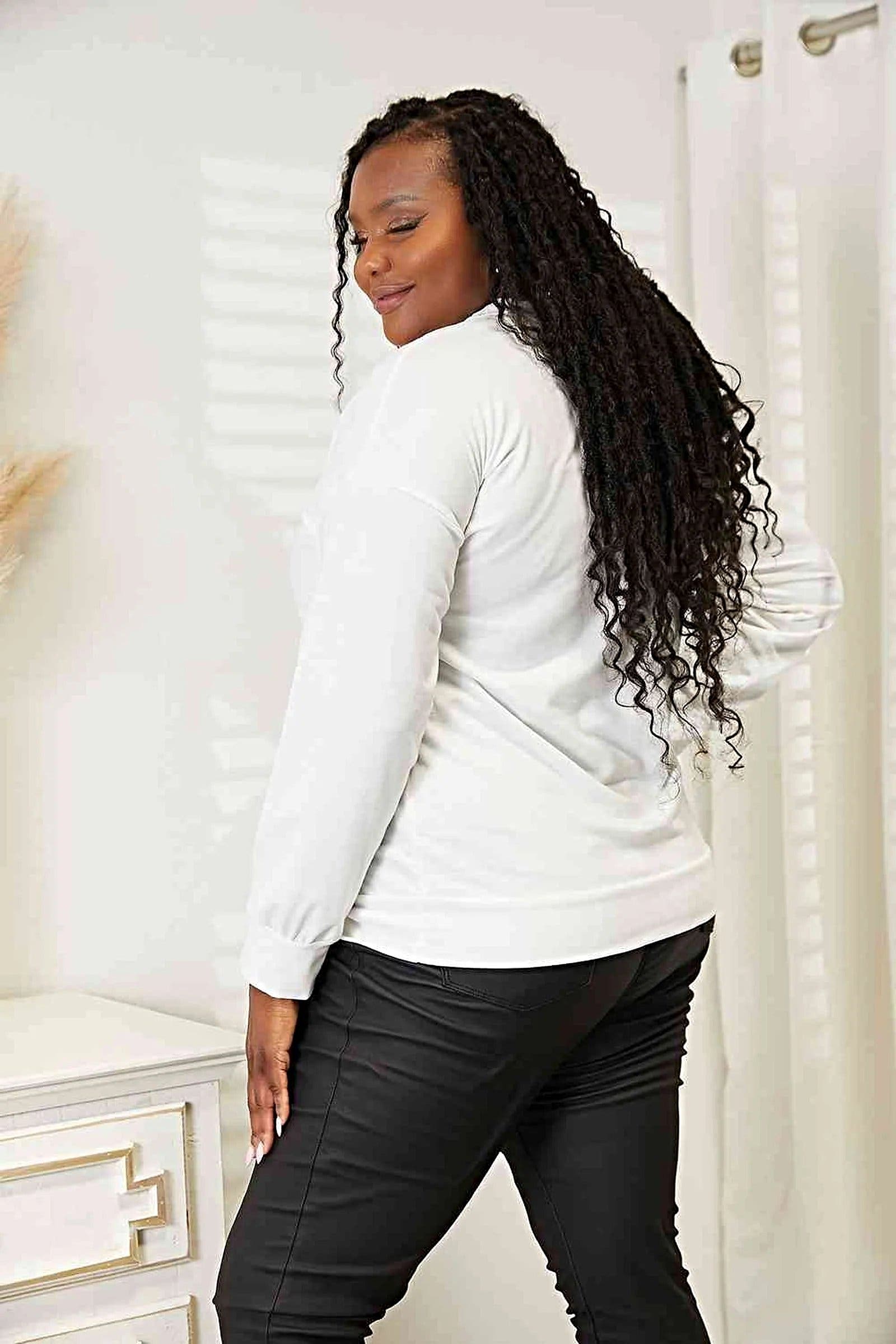 Trendy Graphic Sweatshirt Women with Dropped Shoulder & Round Neck - Casual Comfort Trendsi