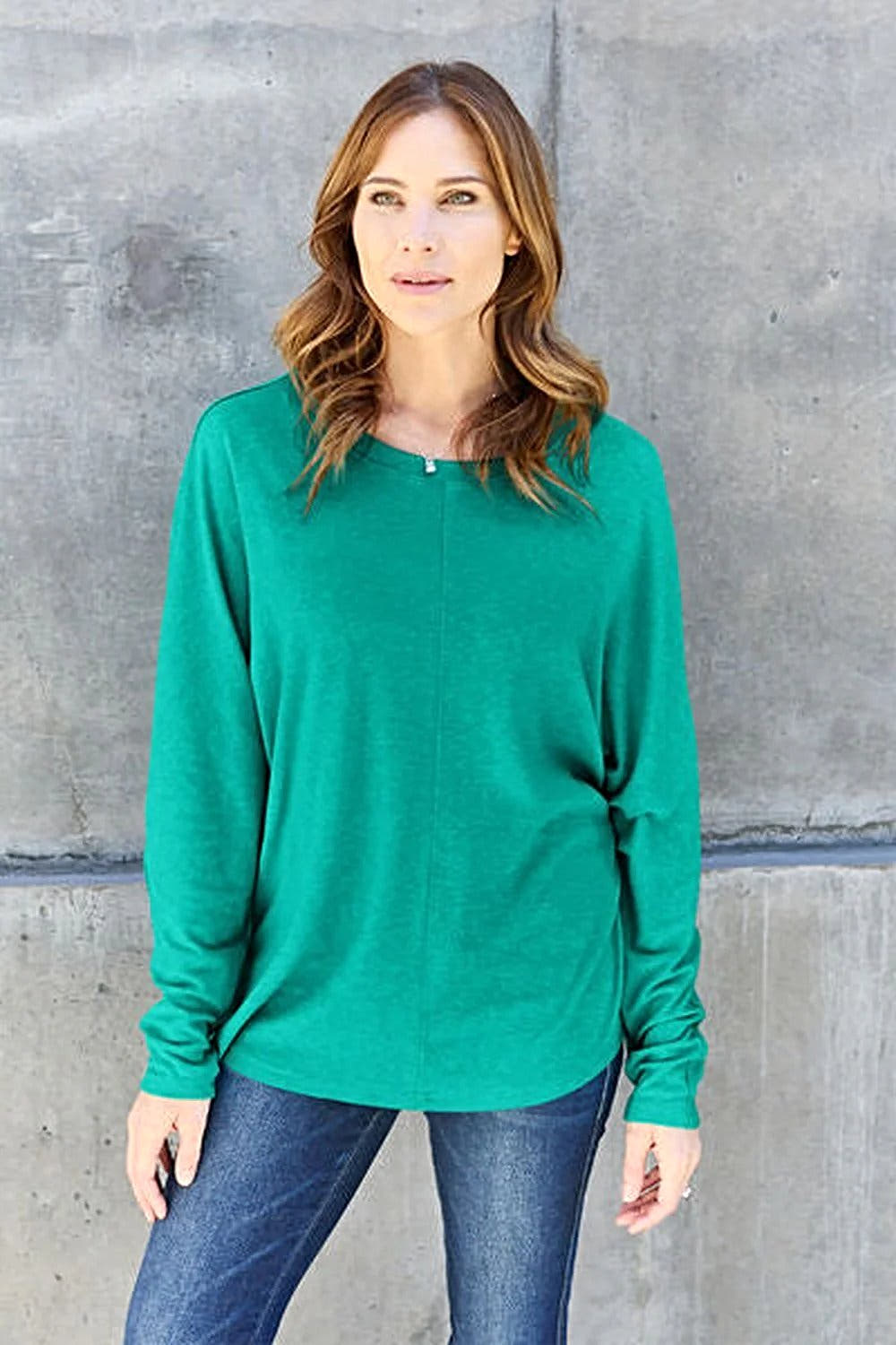 Elegant Basic Round Neck Shirt - Full Size Long Sleeve T-Shirt for Effortless Style Trendsi