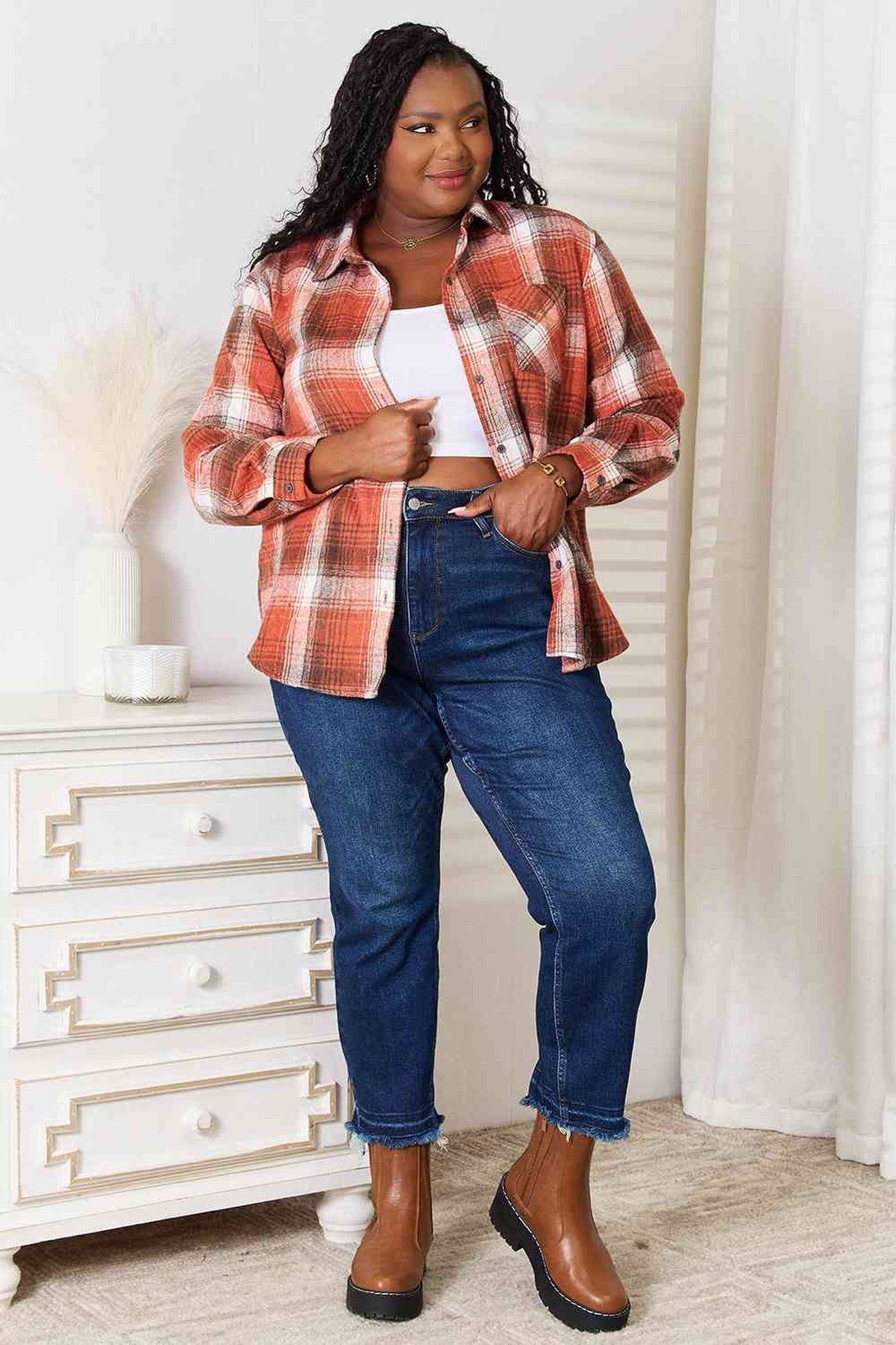 Plaid Collared Shirt For Women - Timeless Long Sleeve Classic Style - Versatile Wardrobe Essential Trendsi