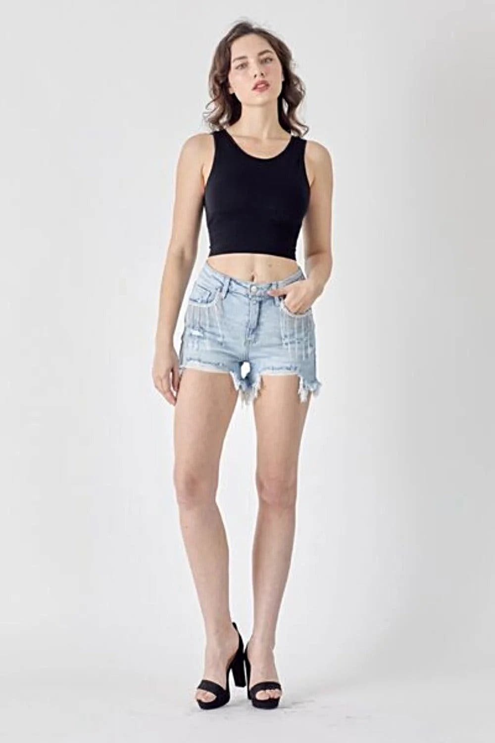 Sophisticated Frayed Hem Denim Shorts with Unique Fringe Detail Pockets for Fashion-Forward Style Trendsi