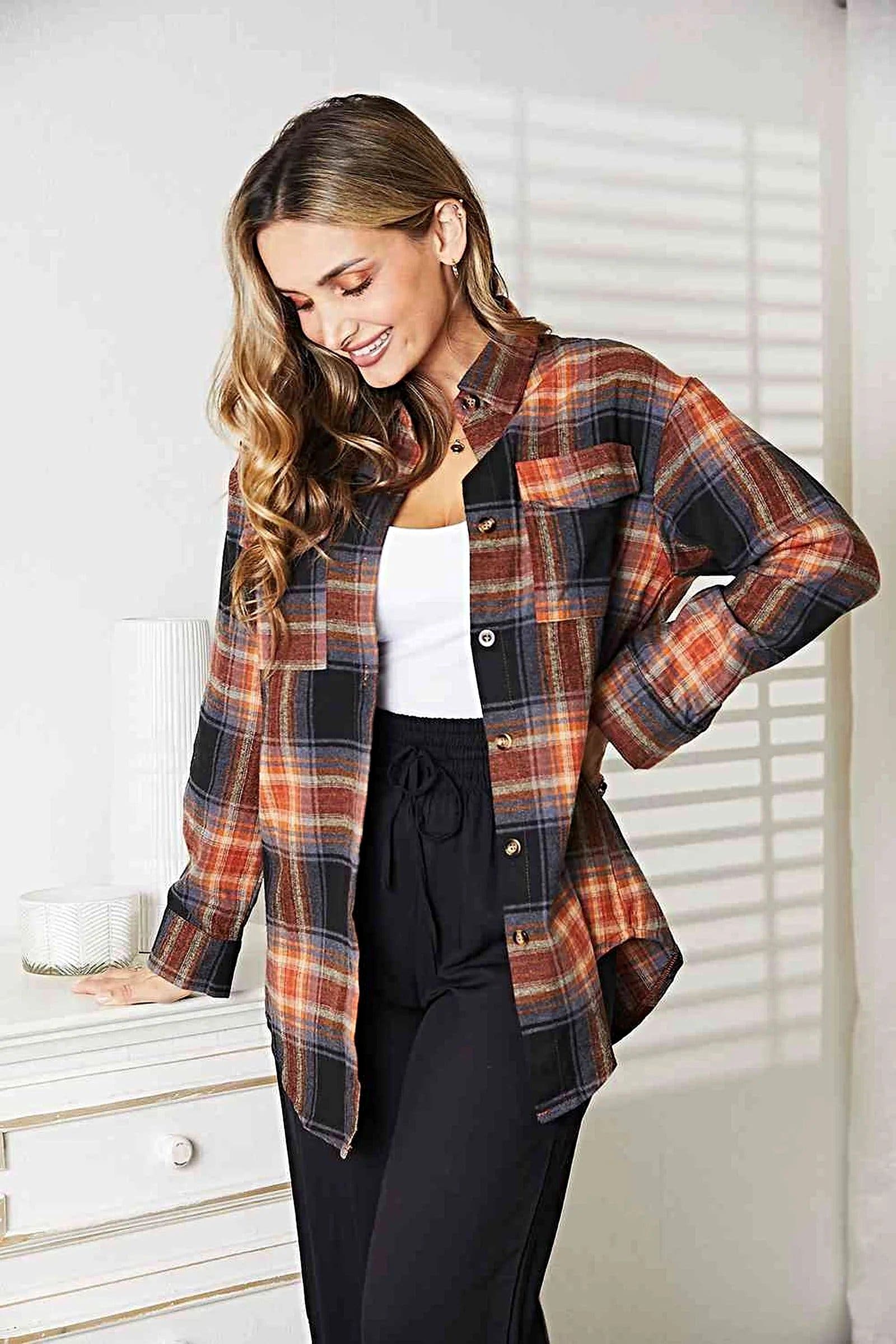 Chic 100% Polyester Plaid Dropped Shoulder Shirt with Collared Neckline and Relaxed Fit Trendsi
