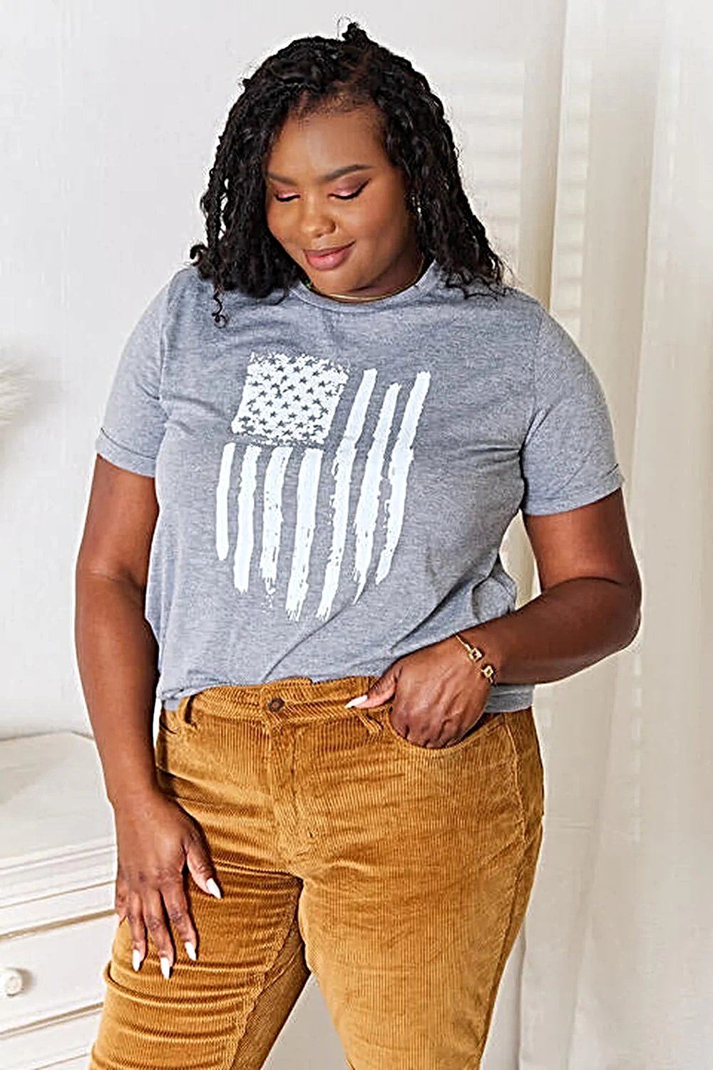 Trendy US Flag Graphic T-Shirt with Cuffed Sleeves - Stylish & Comfortable Design Trendsi