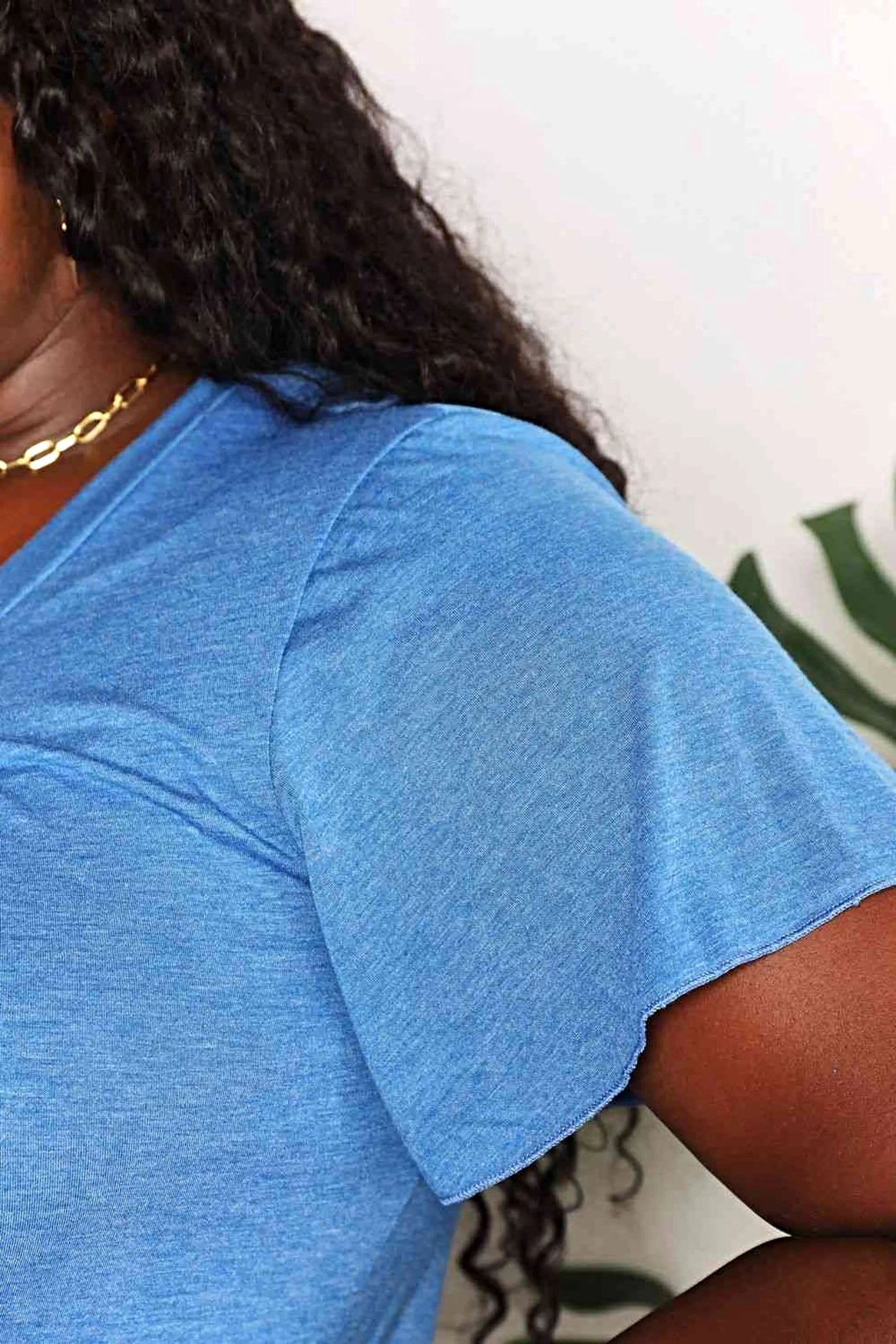 Stylish Ruched V-Neck T-Shirt with Flutter Sleeves - Chic Everyday Essential Trendsi