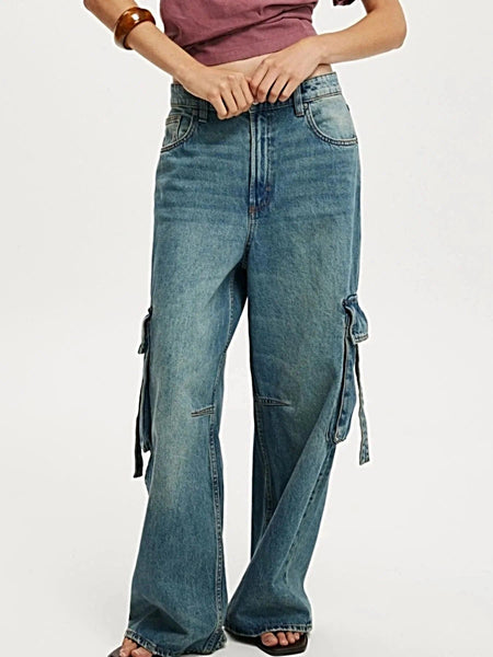 Vintage Wash Wide Leg Cargo Jeans -