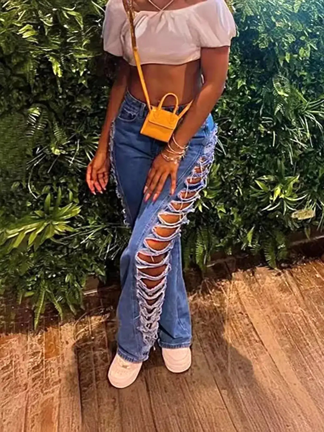 Side Distressed Jeans -
