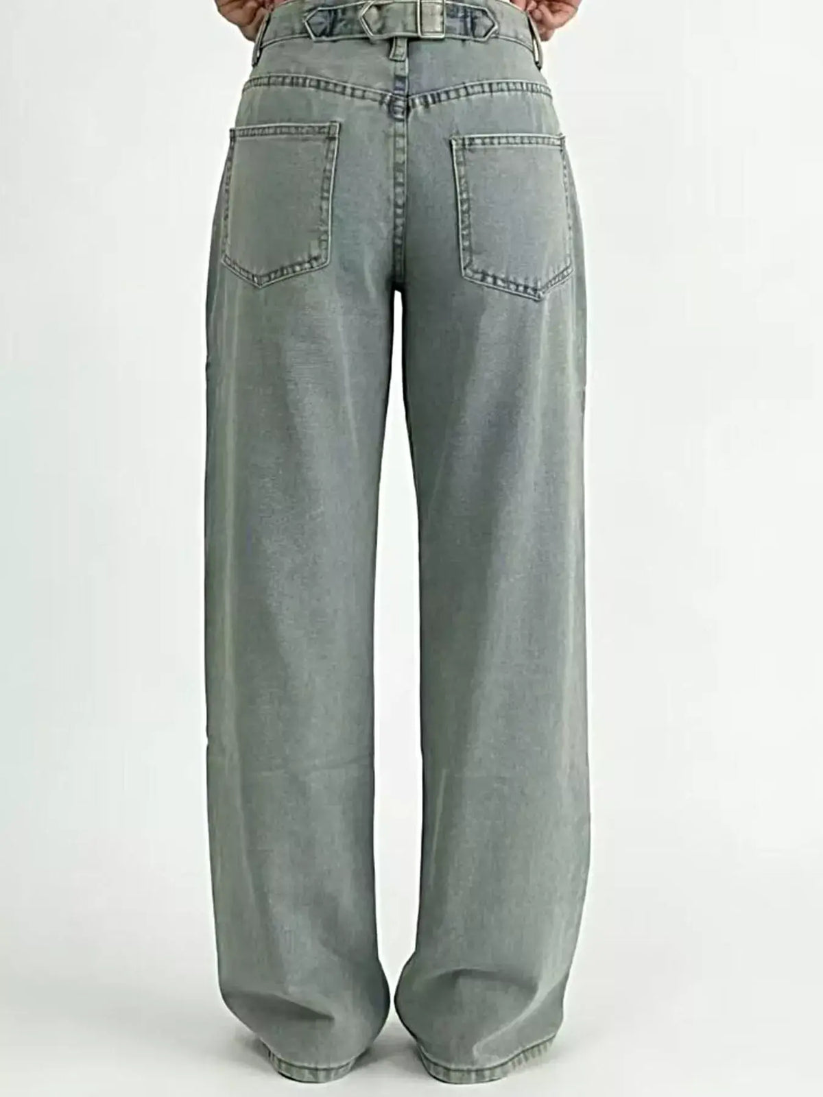 Wide Leg Washed Jeans -