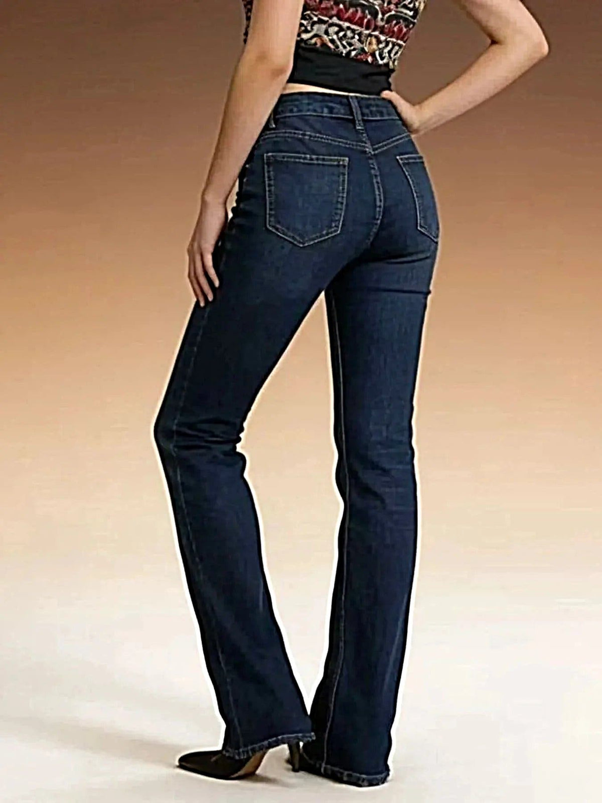 High Waisted Bootcut Jeans with Buttoned Pockets – Slightly Stretchy, Premium Cotton Blend -