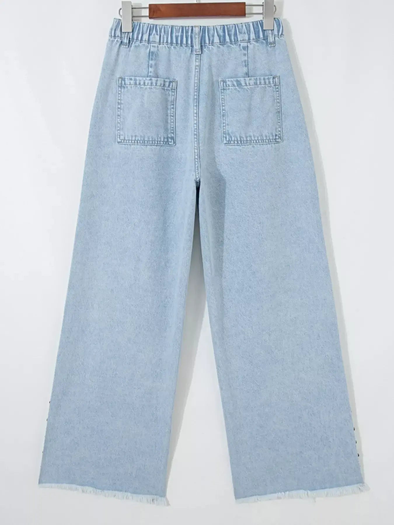 Studded Side Slit Leg Frayed Pocketed Wide Leg Jeans -