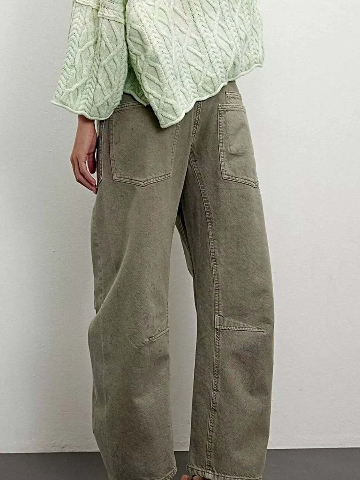 Washed Relaxed Fit Jeans -