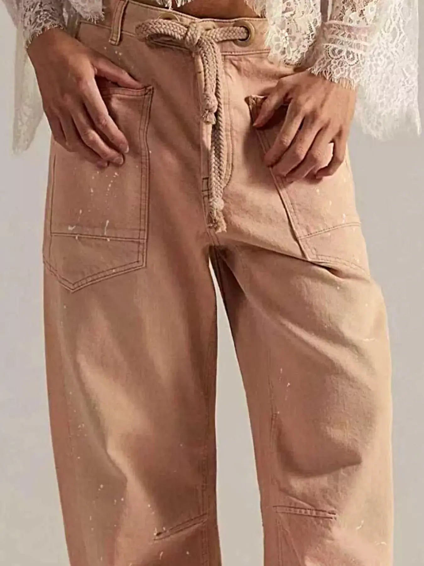 Washed Relaxed Fit Jeans -