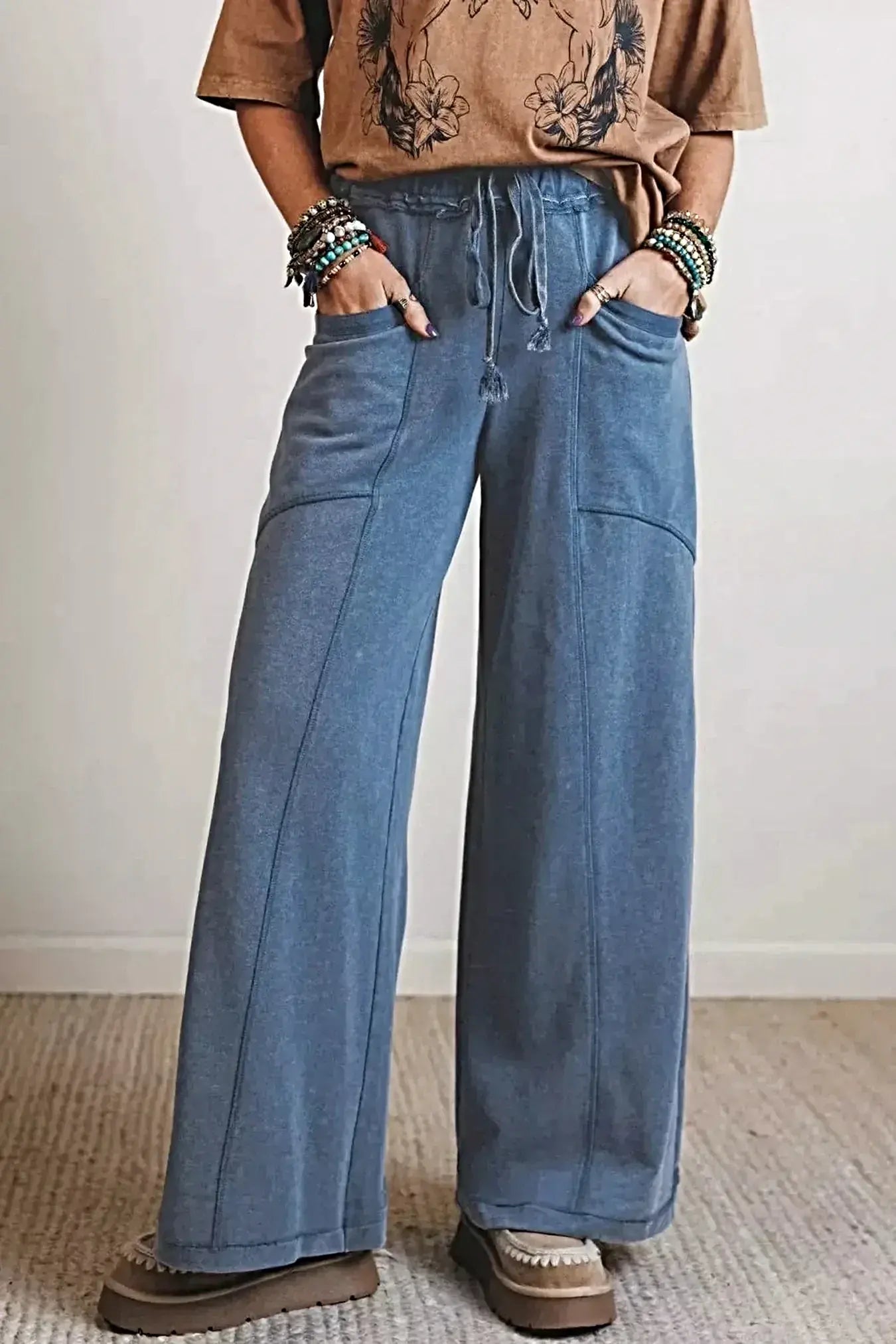 Relaxed Fit Drawstring Jeans -