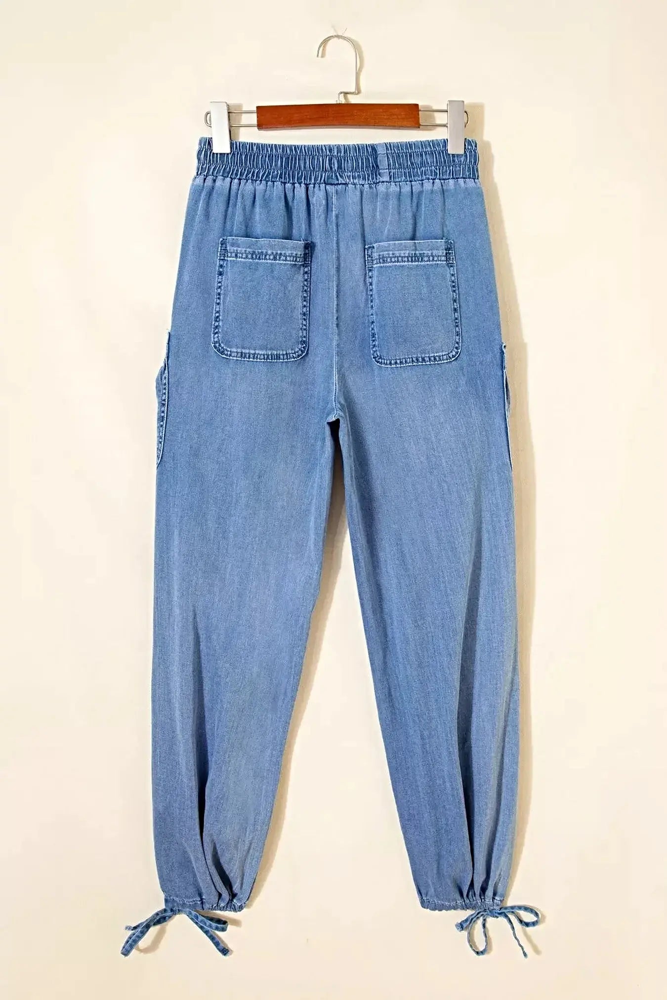 Drawstring Elastic Waist Pocketed Loose Jeans -