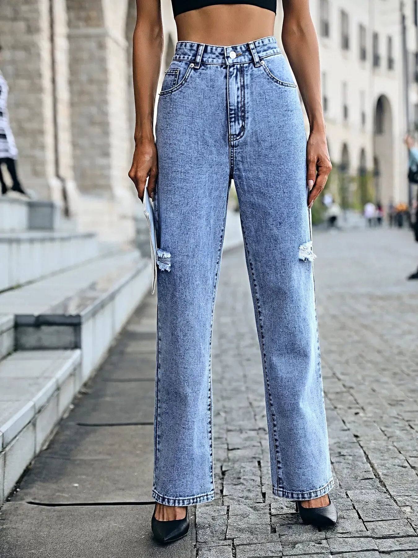 Distressed High Waist Jeans -