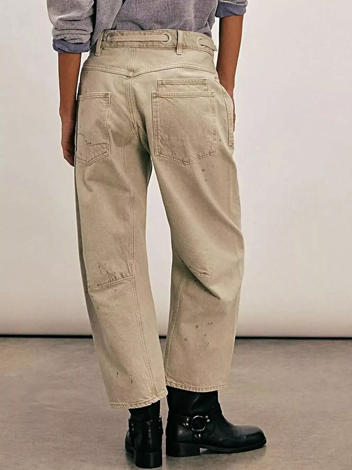 Washed Relaxed Fit Jeans -