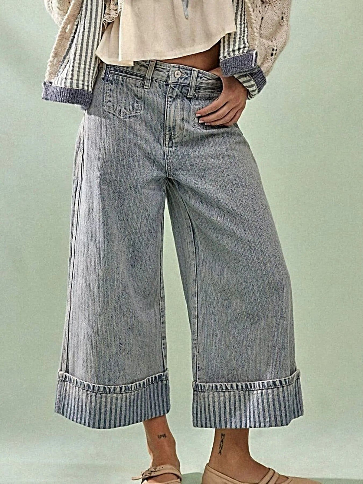 Luxury Wide Leg Cropped Jeans with Pocketed Design, 85% Cotton Blend, Machine Washable -