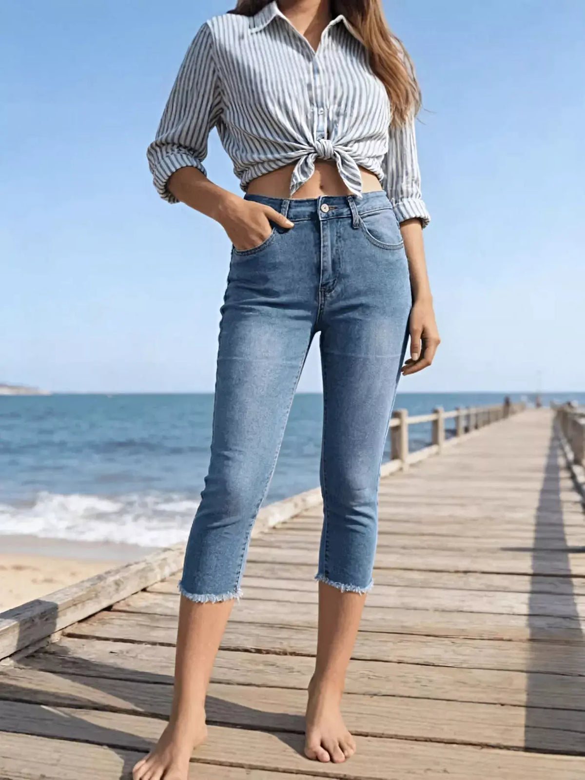 Raw Hem Capris Jeans -