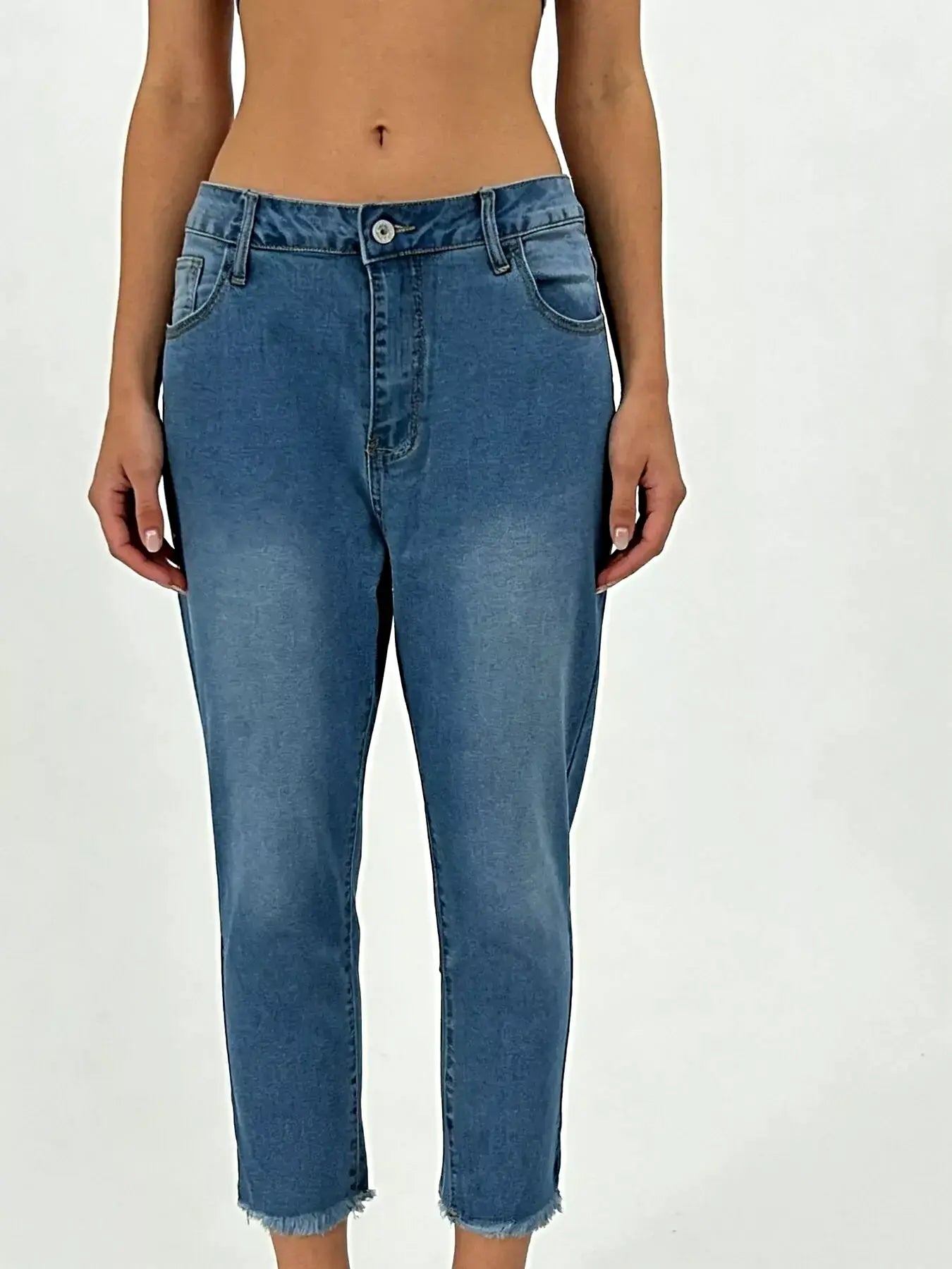 Raw Hem Capris Jeans -