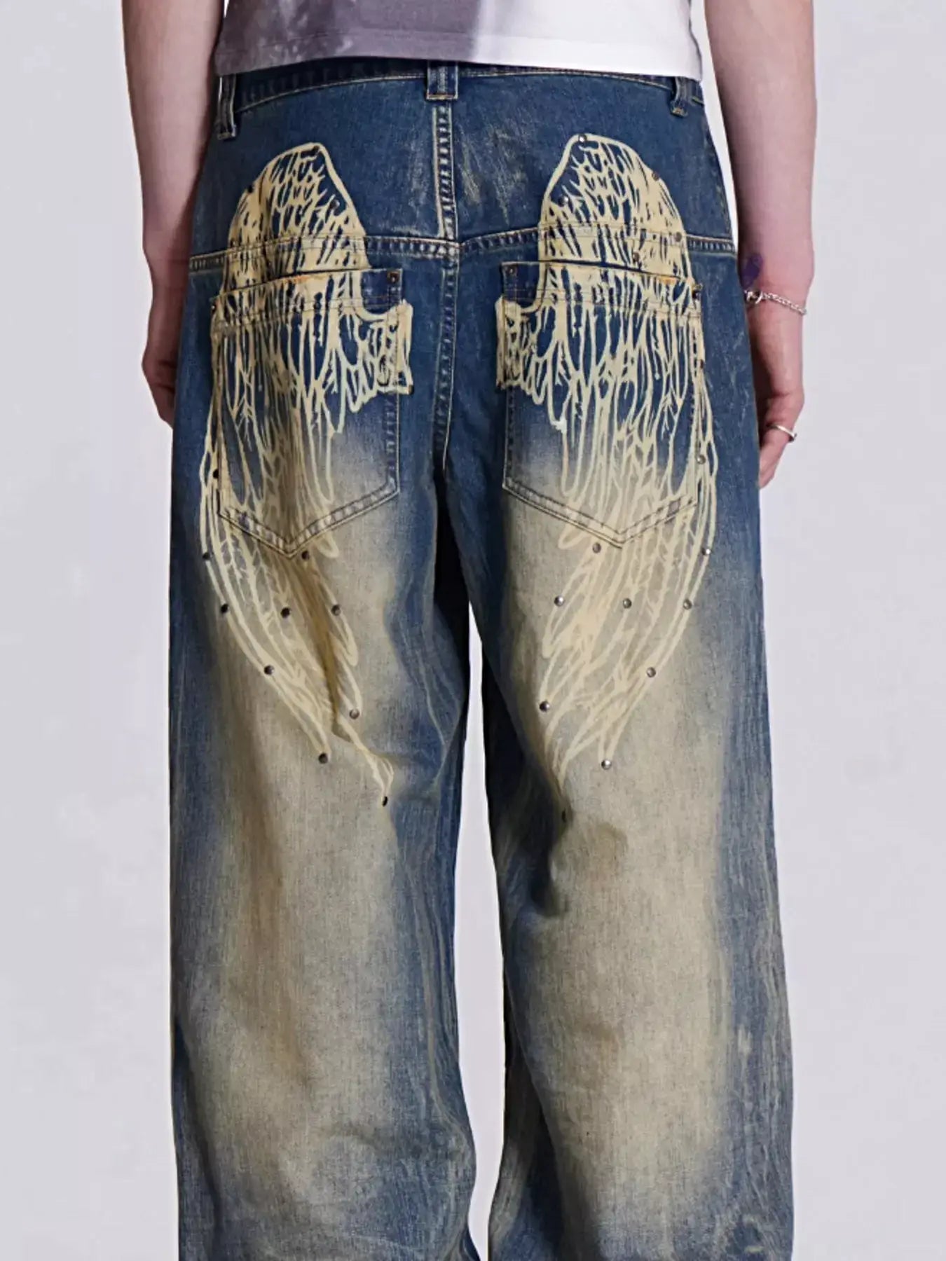 Vintage Wash Wide Leg Jeans -