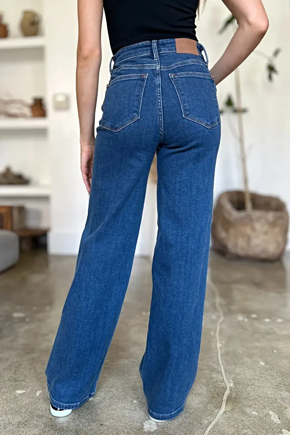 Judy Blue Full Size High Rise Straight Jeans -