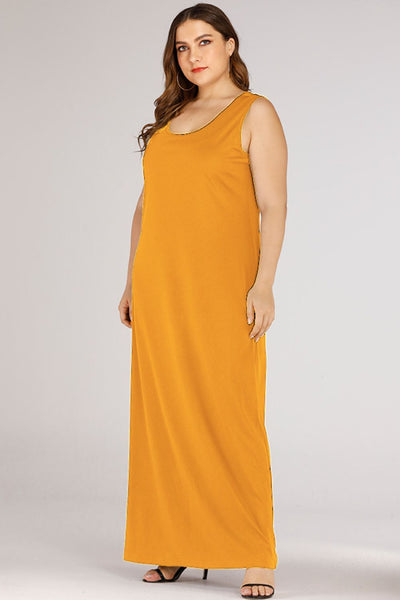 Plus Size Scoop Neck Maxi Dress in Solid Color - Casual Sleeveless Style with Slight Stretch Trendsi