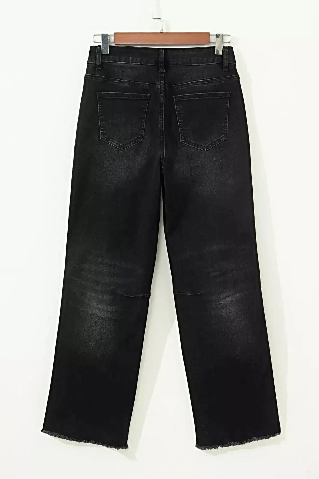 Frayed Cropped Straight Jeans -