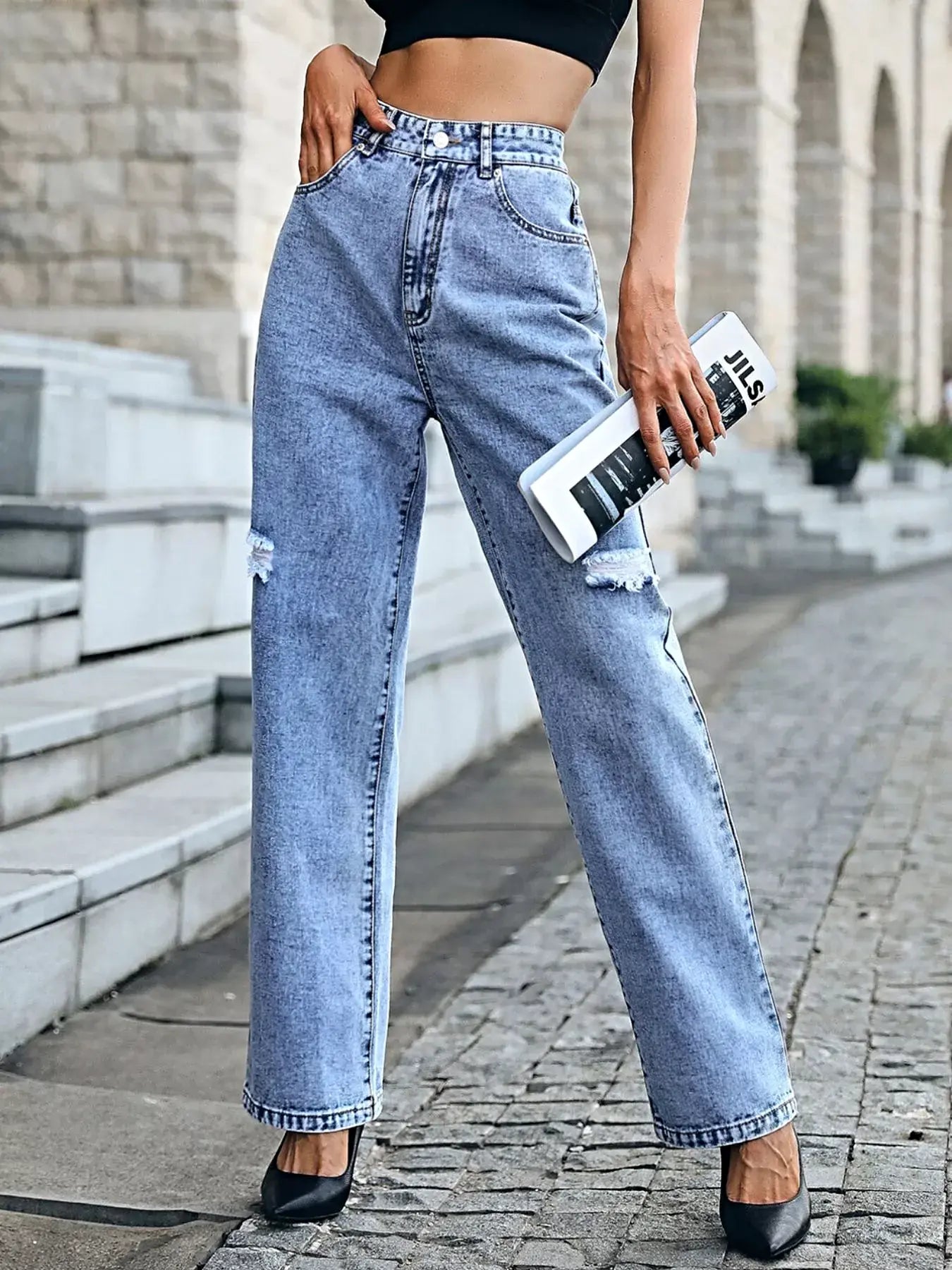 Distressed High Waist Jeans -