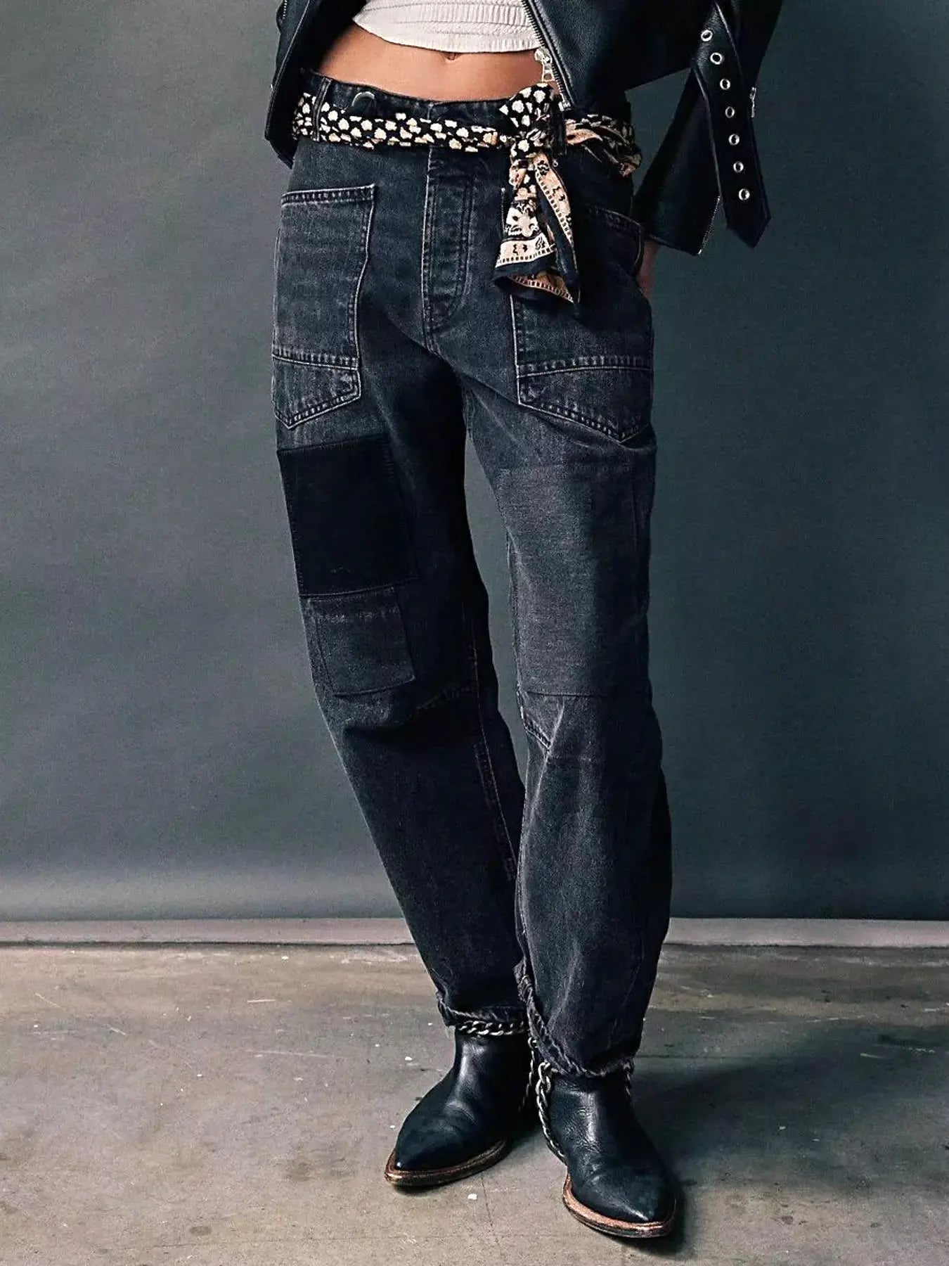 Washed Relaxed Fit Jeans -