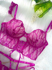 Close-up of the underwire support in the Adriana Rose Pink Lingerie Set, merging comfort with sophistication for an ideal pink lingerie set.