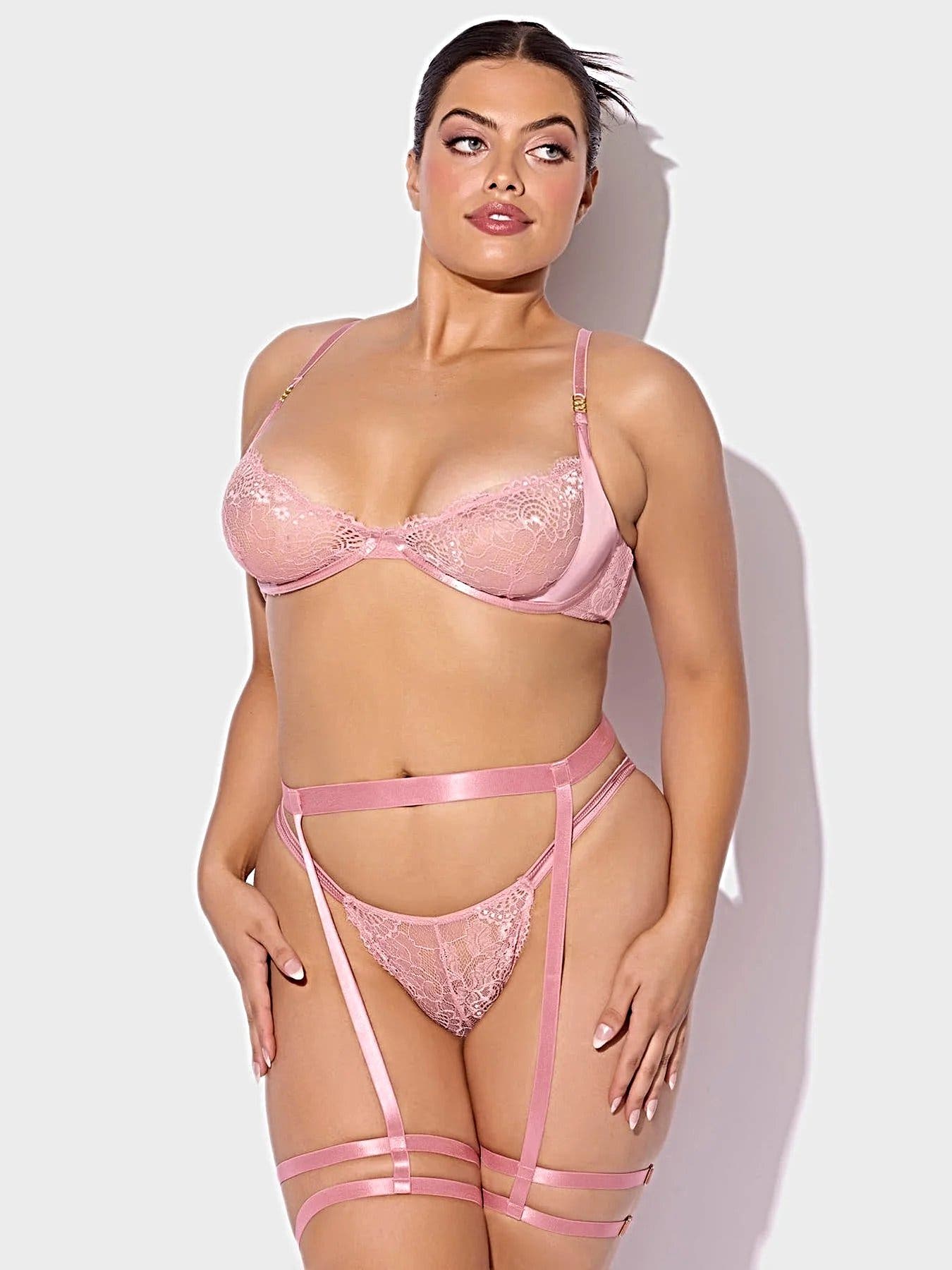 HELENA LACE BRA, GARTER, & OPEN BACK HIPSTER SET -