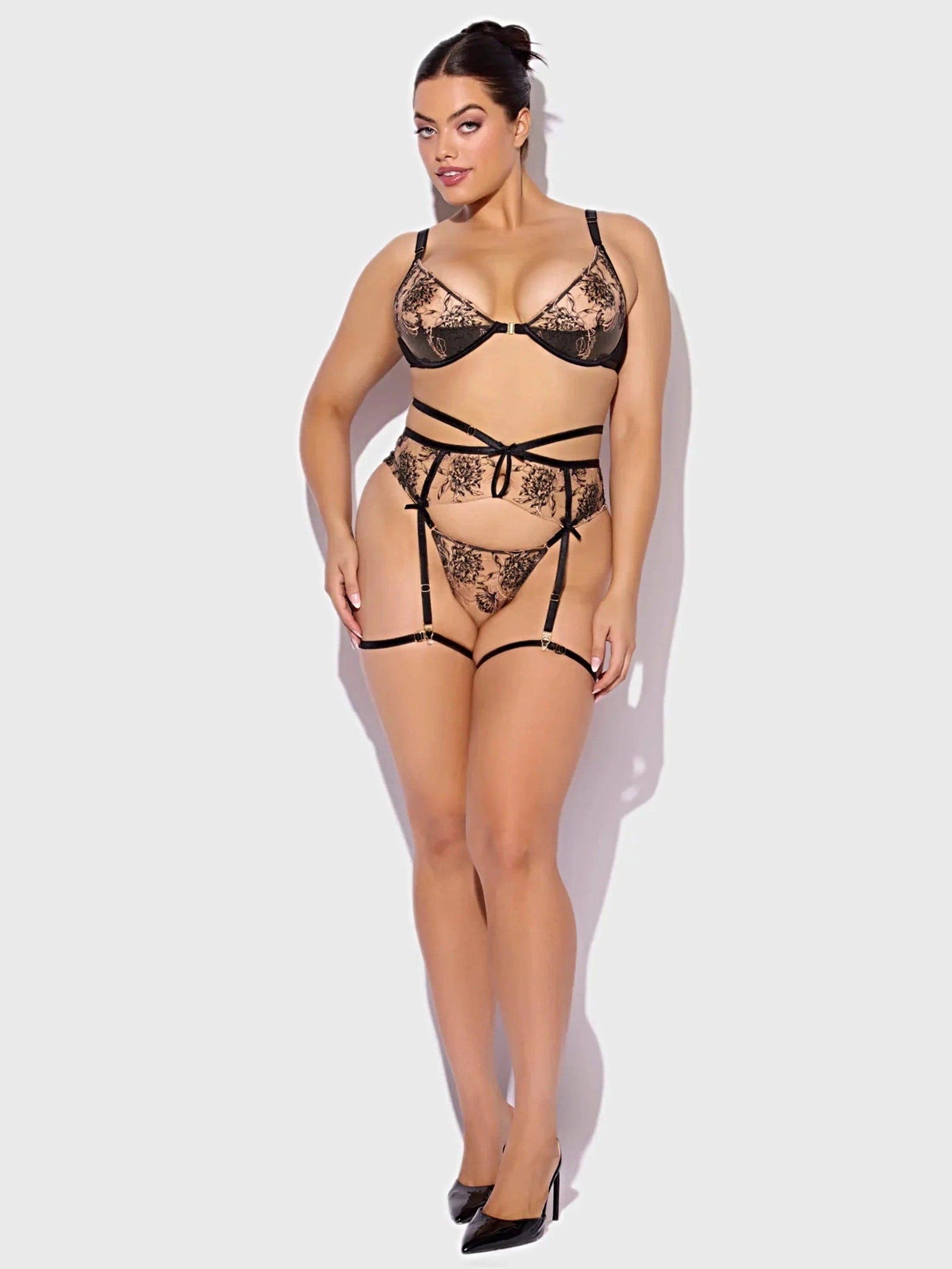 DELILAH EMBROIDERED PUSH UP BRA, GARTER & THONG SET -