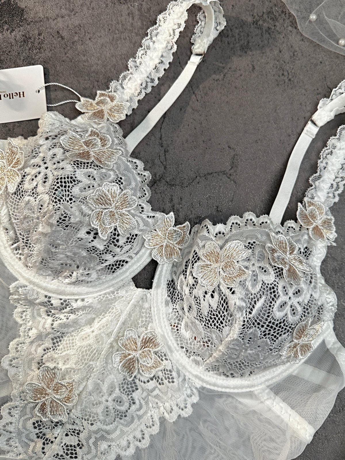 White Vintage Embroidered Lace Lingerie Set - 2 pcs set