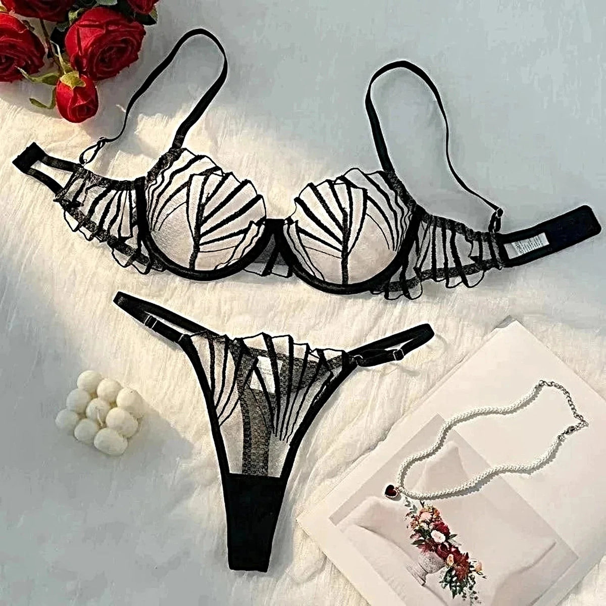 2pcs Women's Bra Set Sexy Lace Mesh Lingerie Set Ultra Thin Breathable Comfortable Lightweight Scallop Transparent Lingerie Set