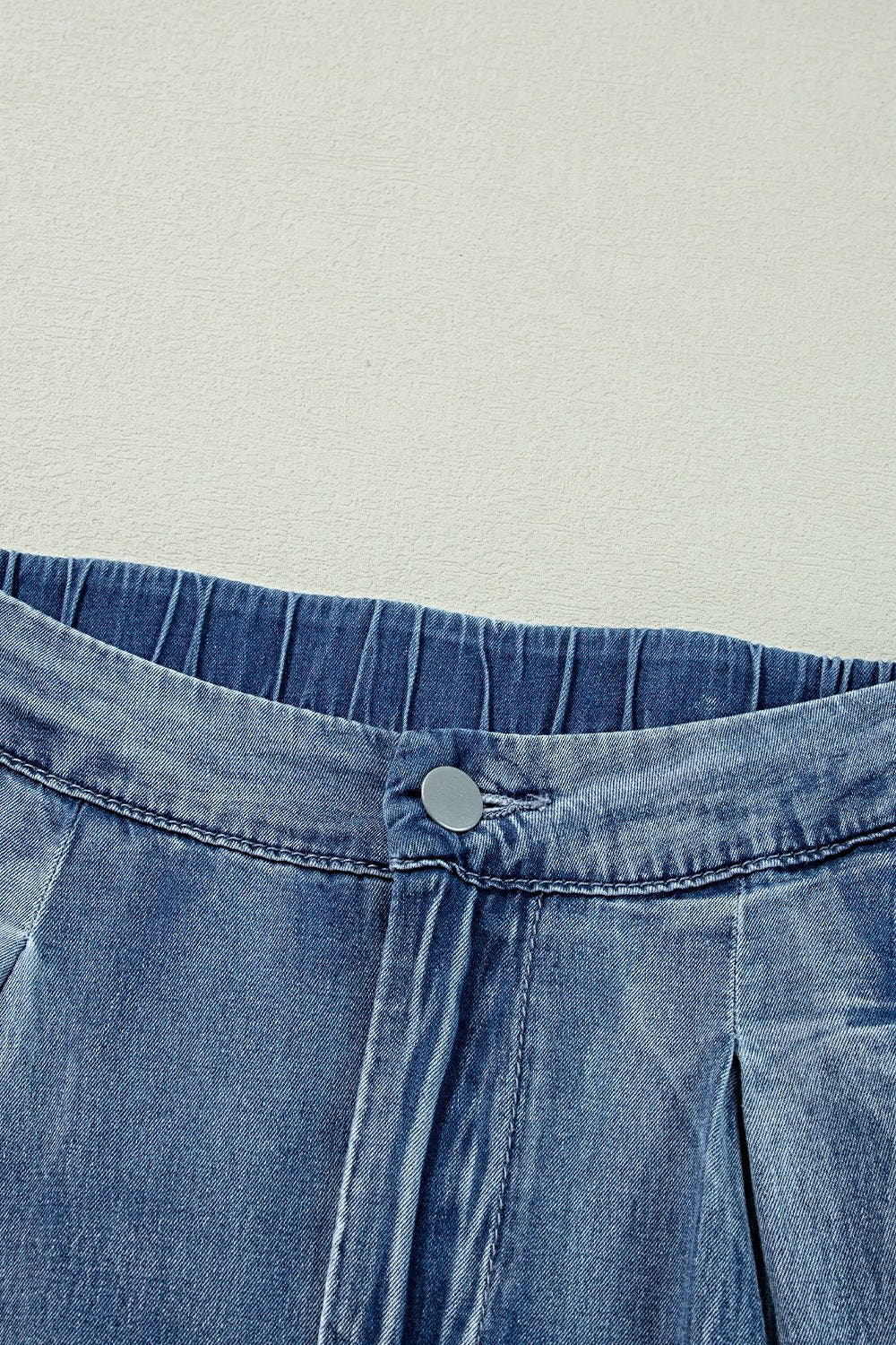 High-Waisted Wide-Leg Jeans -