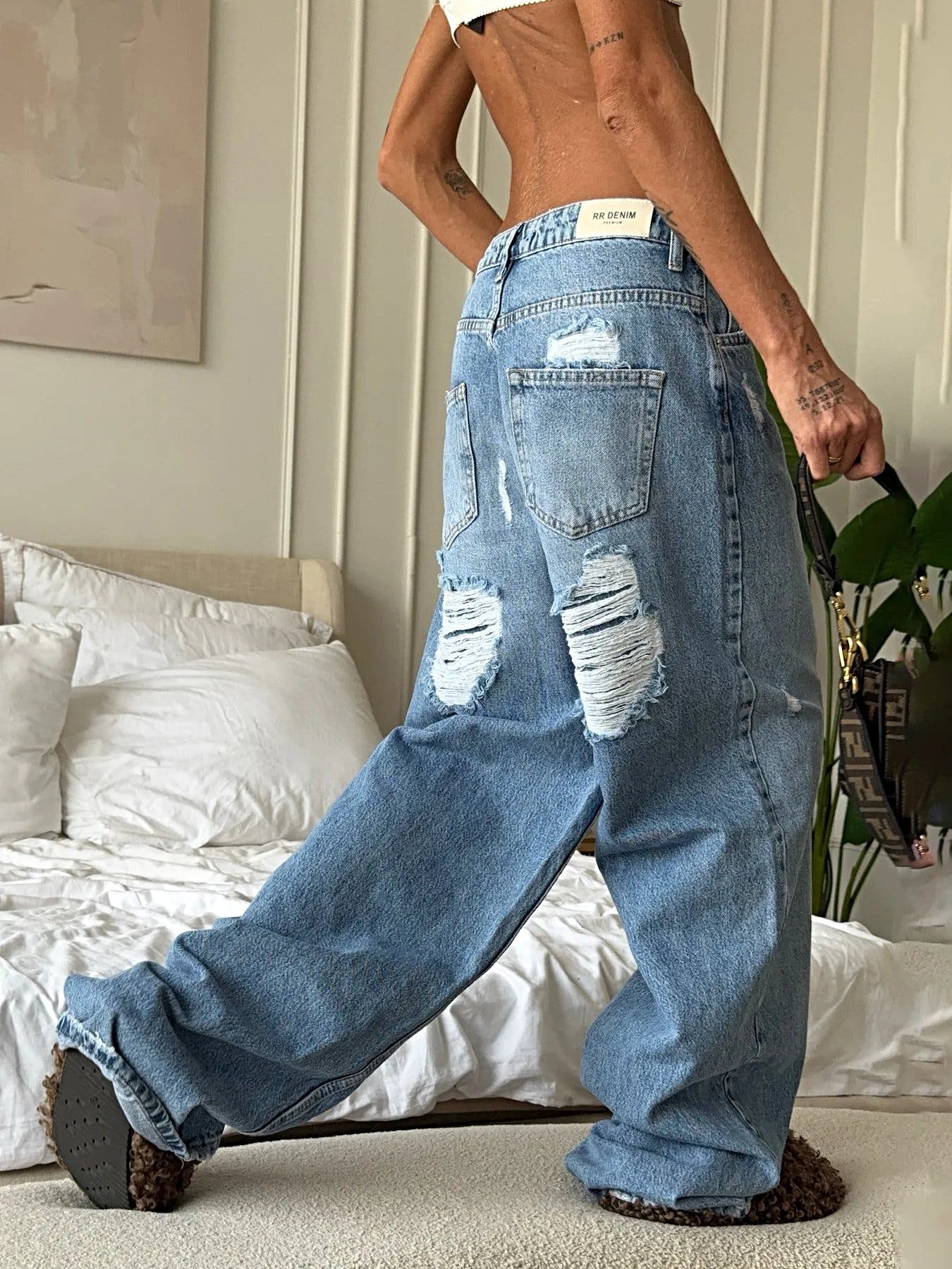 Wide Leg Washed Jeans -