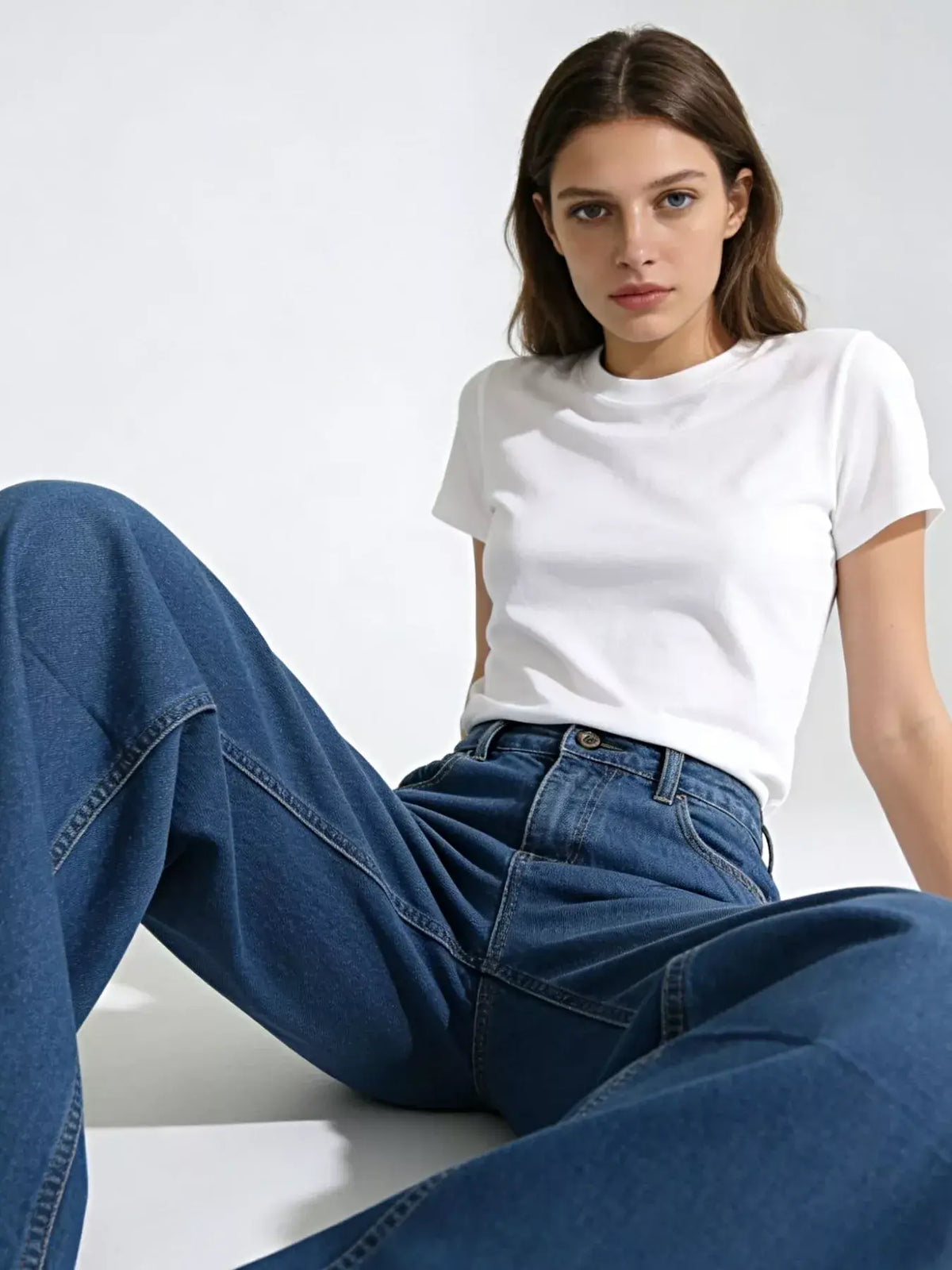 Wide Leg Washed Jeans -