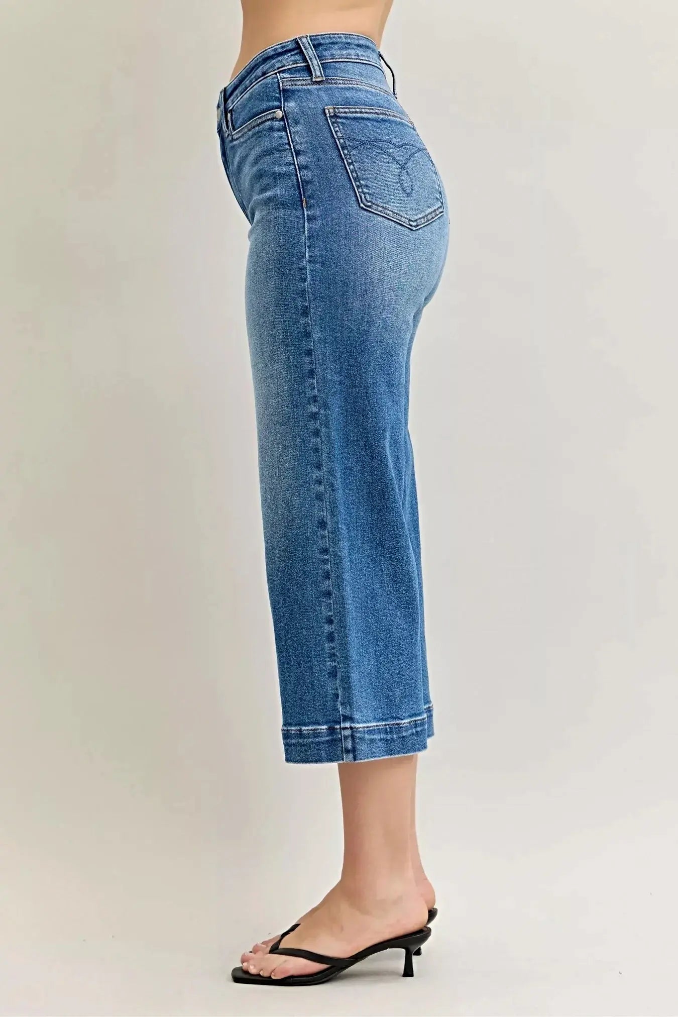 Judy Blue Mid Rise Crop Wide Leg Jeans -