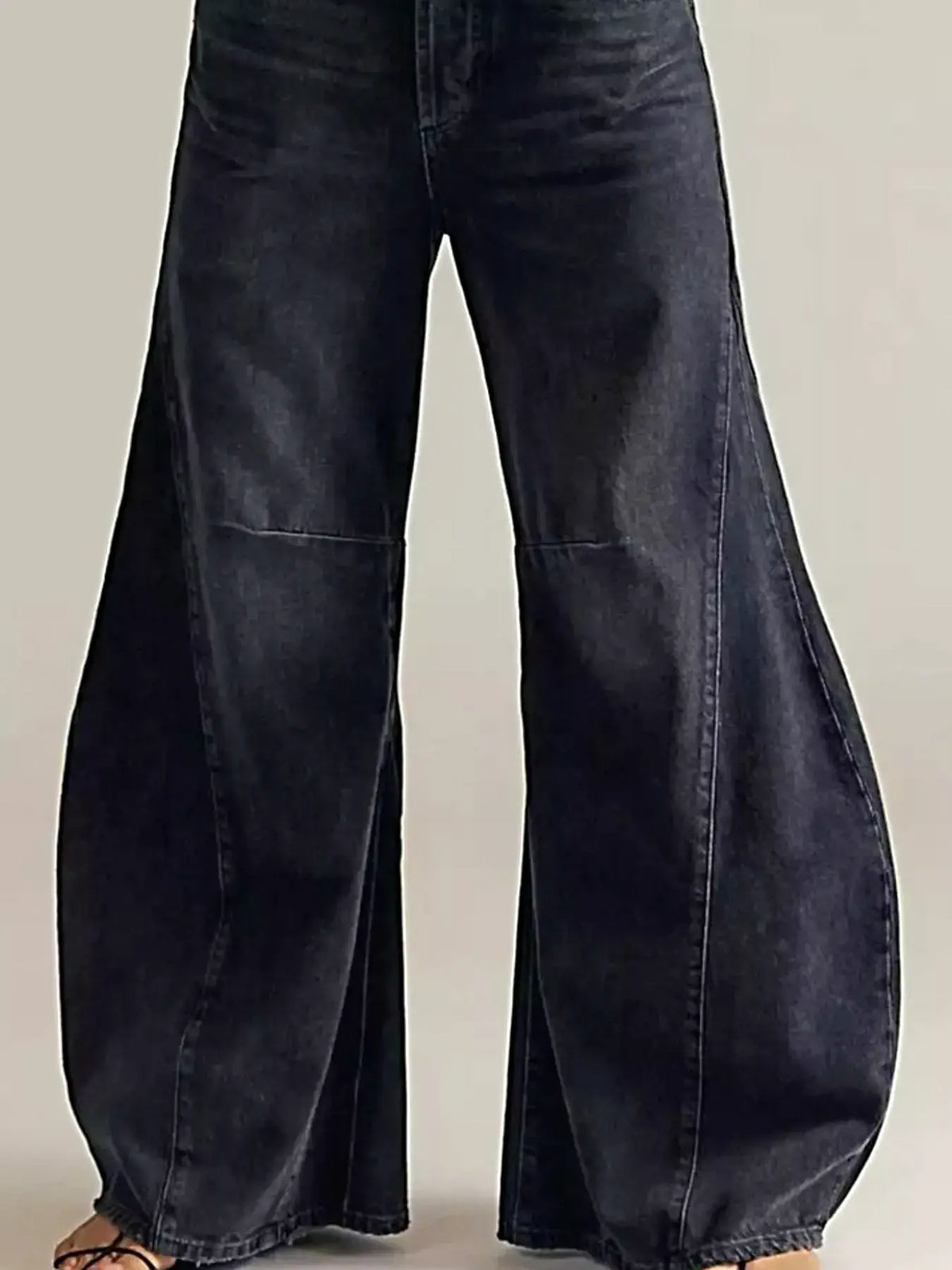 Washed Wide Leg Jeans -