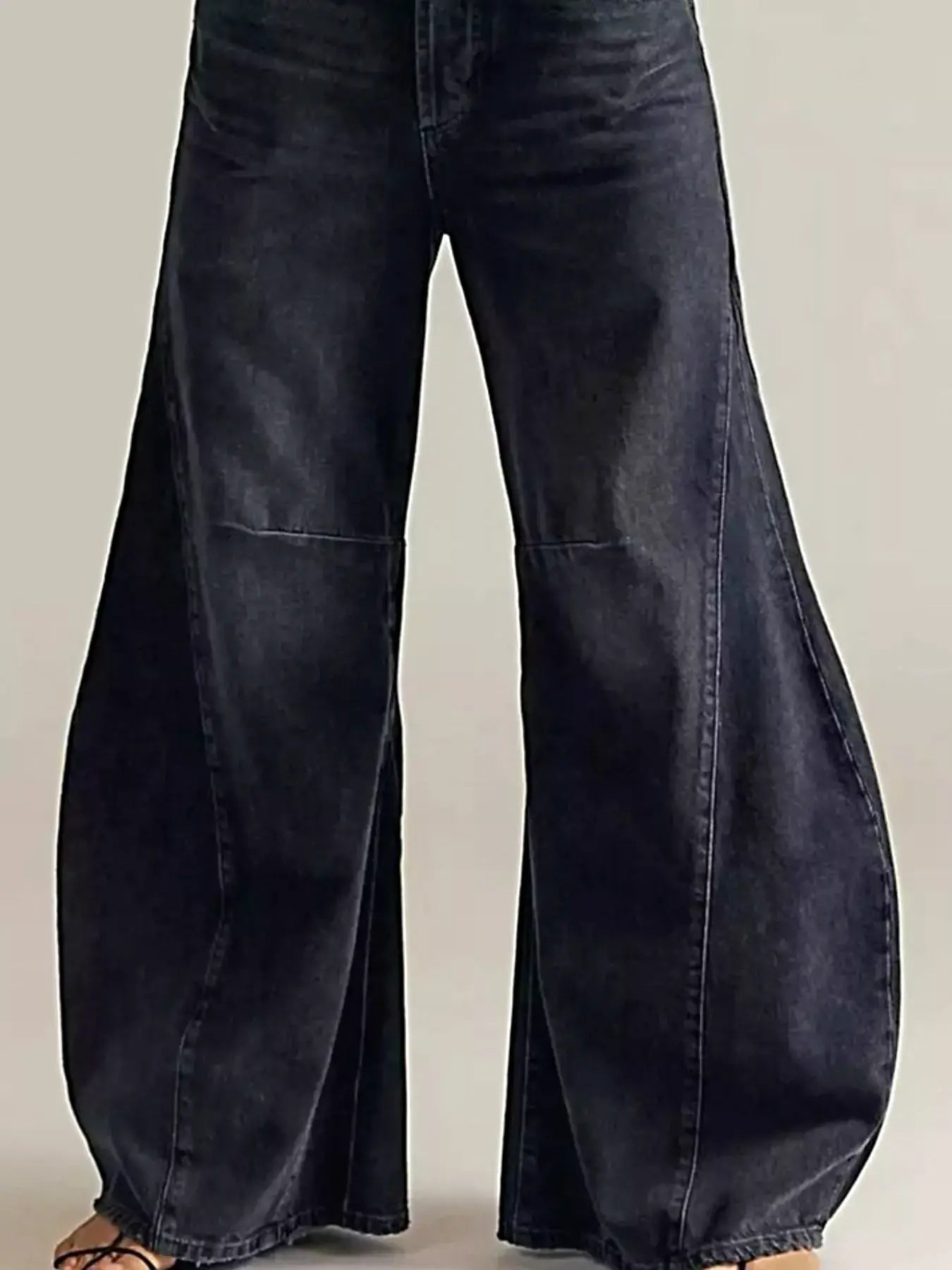 Washed Wide Leg Jeans -