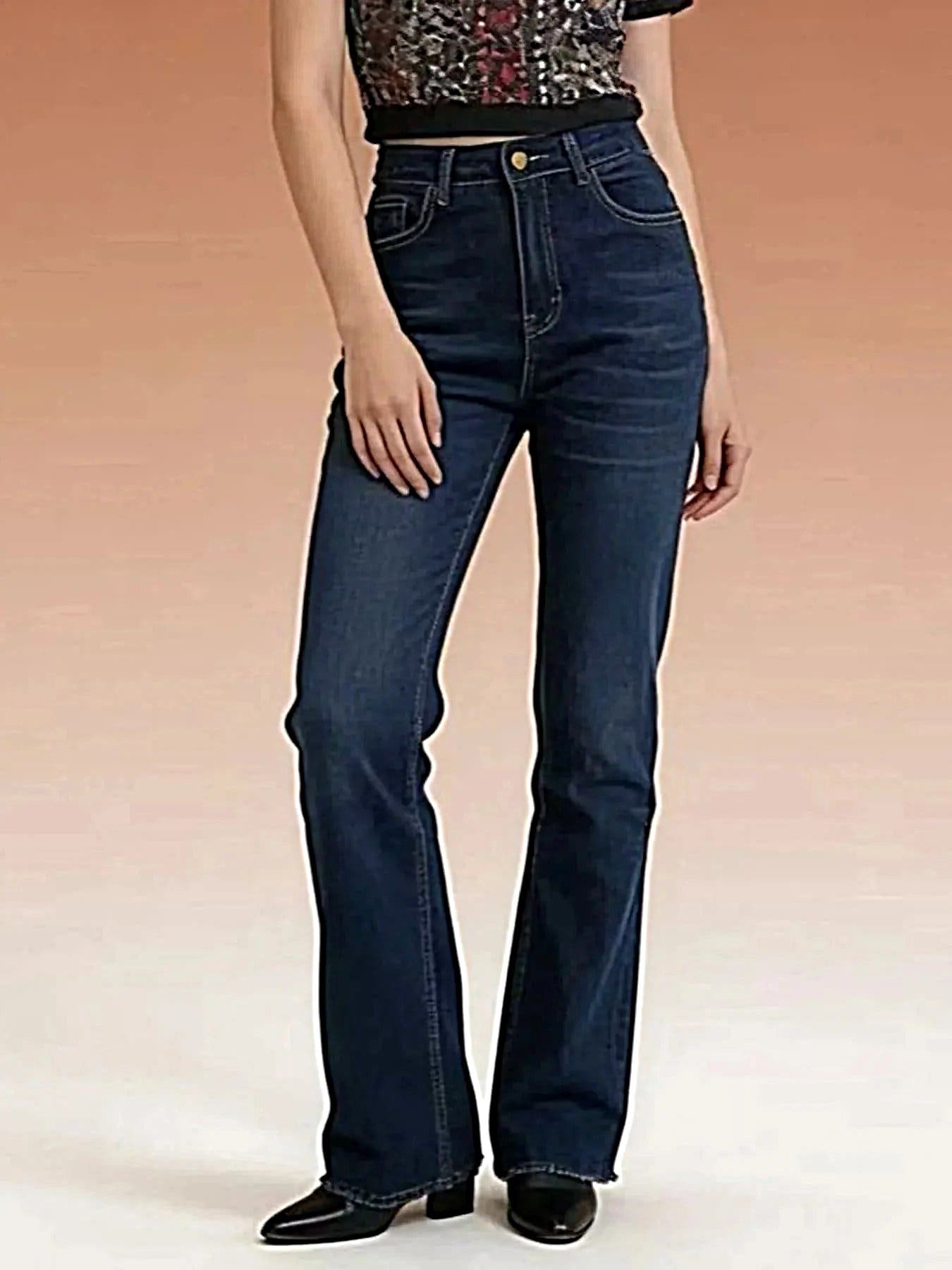 High Waisted Bootcut Jeans with Buttoned Pockets – Slightly Stretchy, Premium Cotton Blend -
