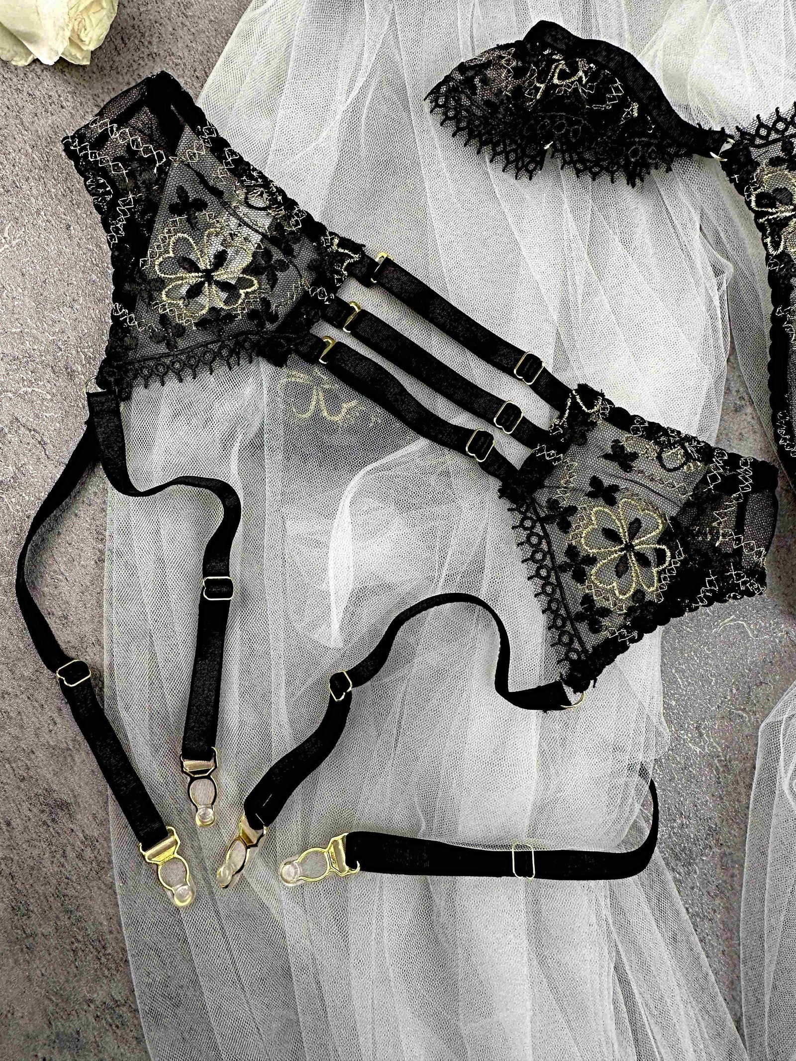 Vanessa Golden Clover Lingerie Set - 3 pcs set