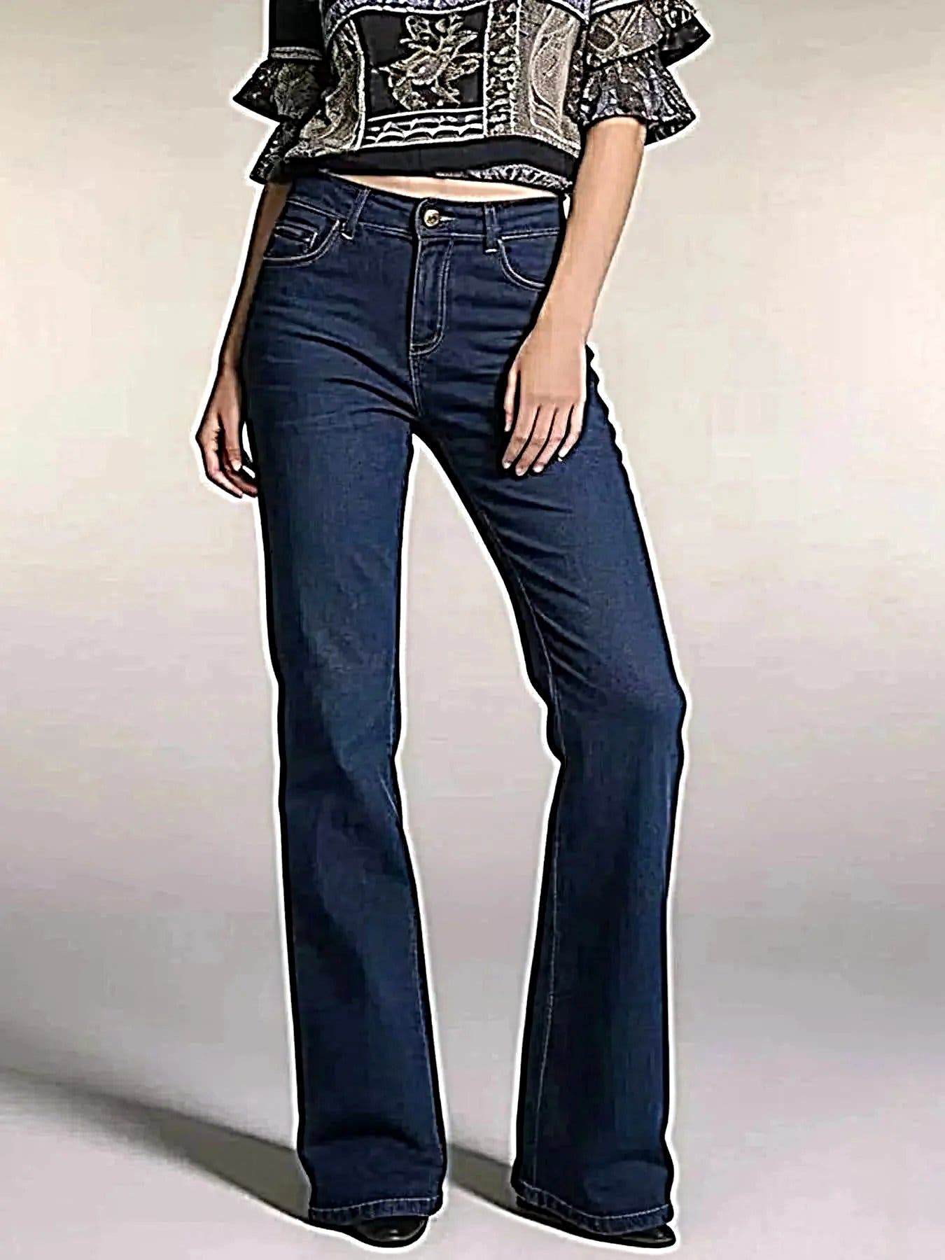 High Waisted Bootcut Jeans with Buttoned Pockets – Slightly Stretchy, Premium Cotton Blend -