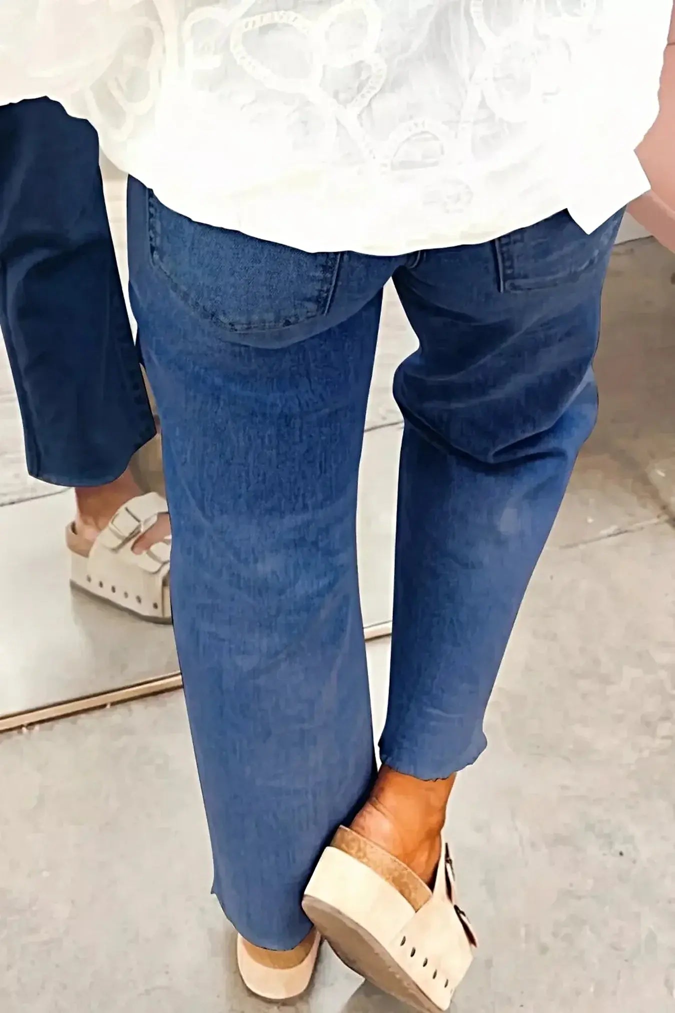 High Waist Straight Leg Jeans -