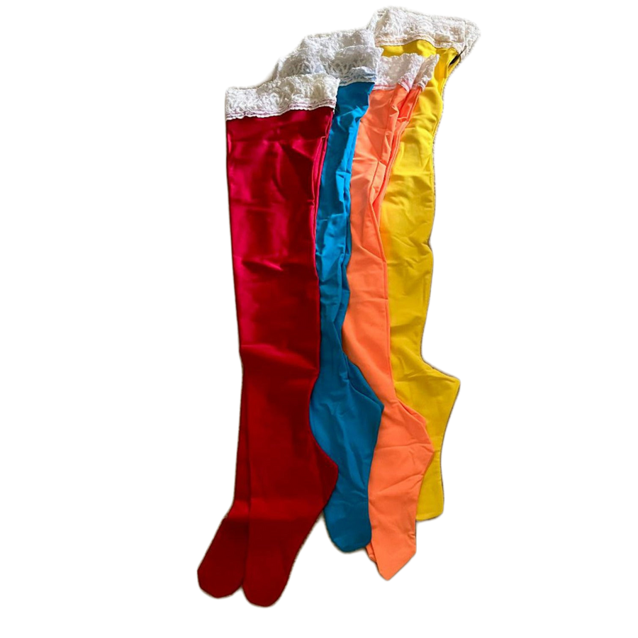 Vienetas iš 4 sunkių nėrinių viršutinių kojinių, kurių kiekviena spalva yra 11 USD.