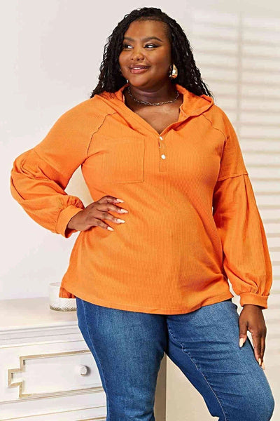 Chic Waffle Knit Hoodie With Side Slit & Button Details – Available in Plus Sizes Trendsi