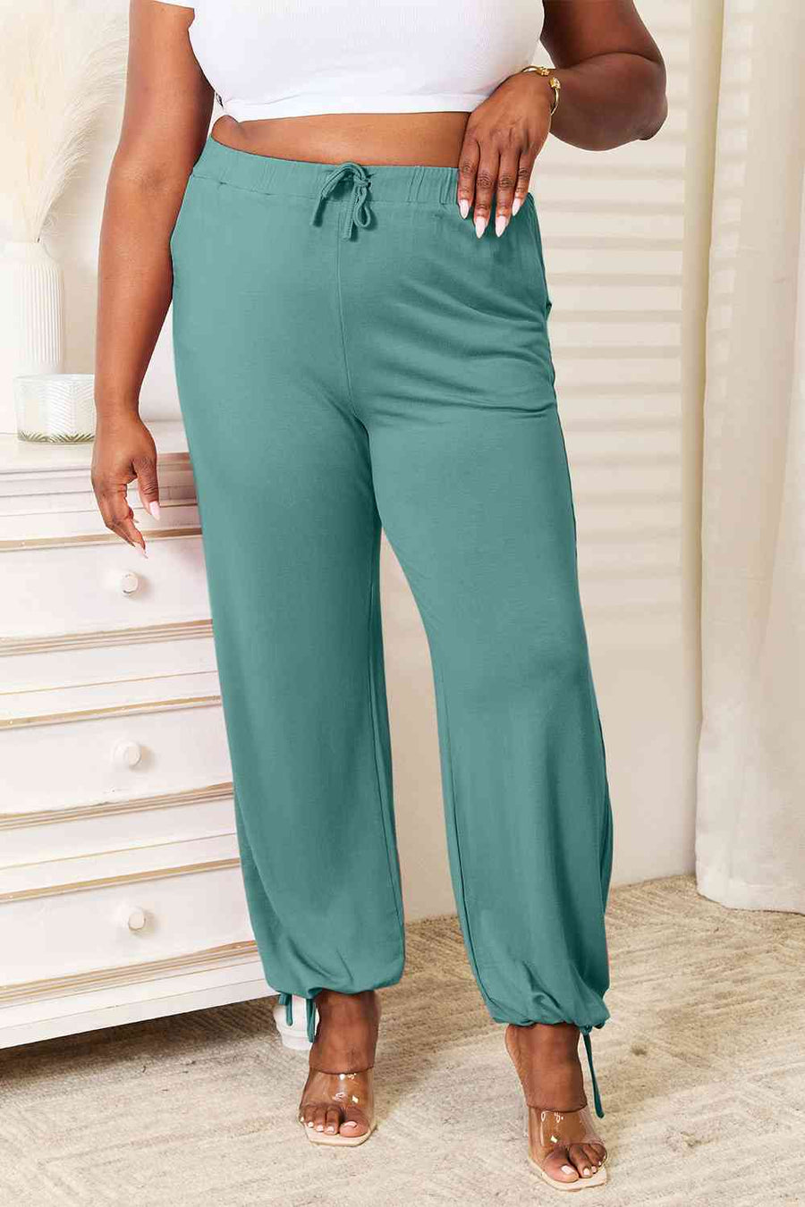 Basic Bae Full Size Soft Rayon Kalhoty v pase se stahovací šňůrkou s kapsami-Trendsi-Teal-S-SatinBoutique